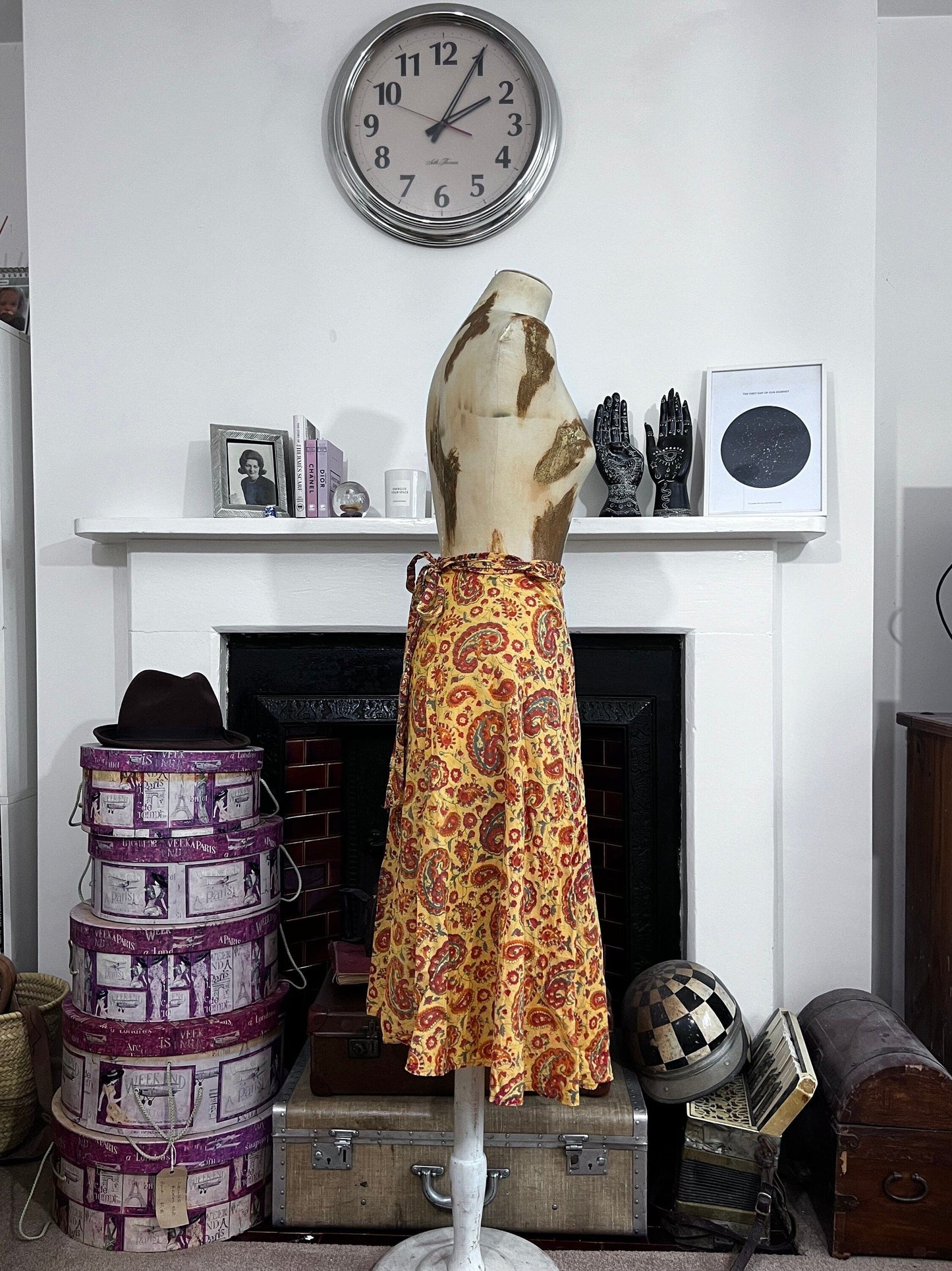 Vintage Skirt mustard Paisley Fabric Handmade wrap Skirt knee Length mustard Floral Vintage handmade skirt 1970 - Vintage - DAMAGED