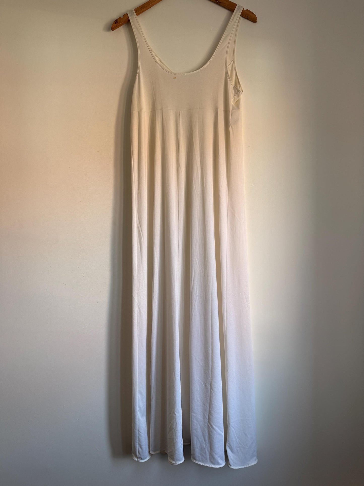 Vintage St Michael Ivory Full Length Slip – 1970s/80s Nylon Maxi Petticoat Nightdress – 36" Bust