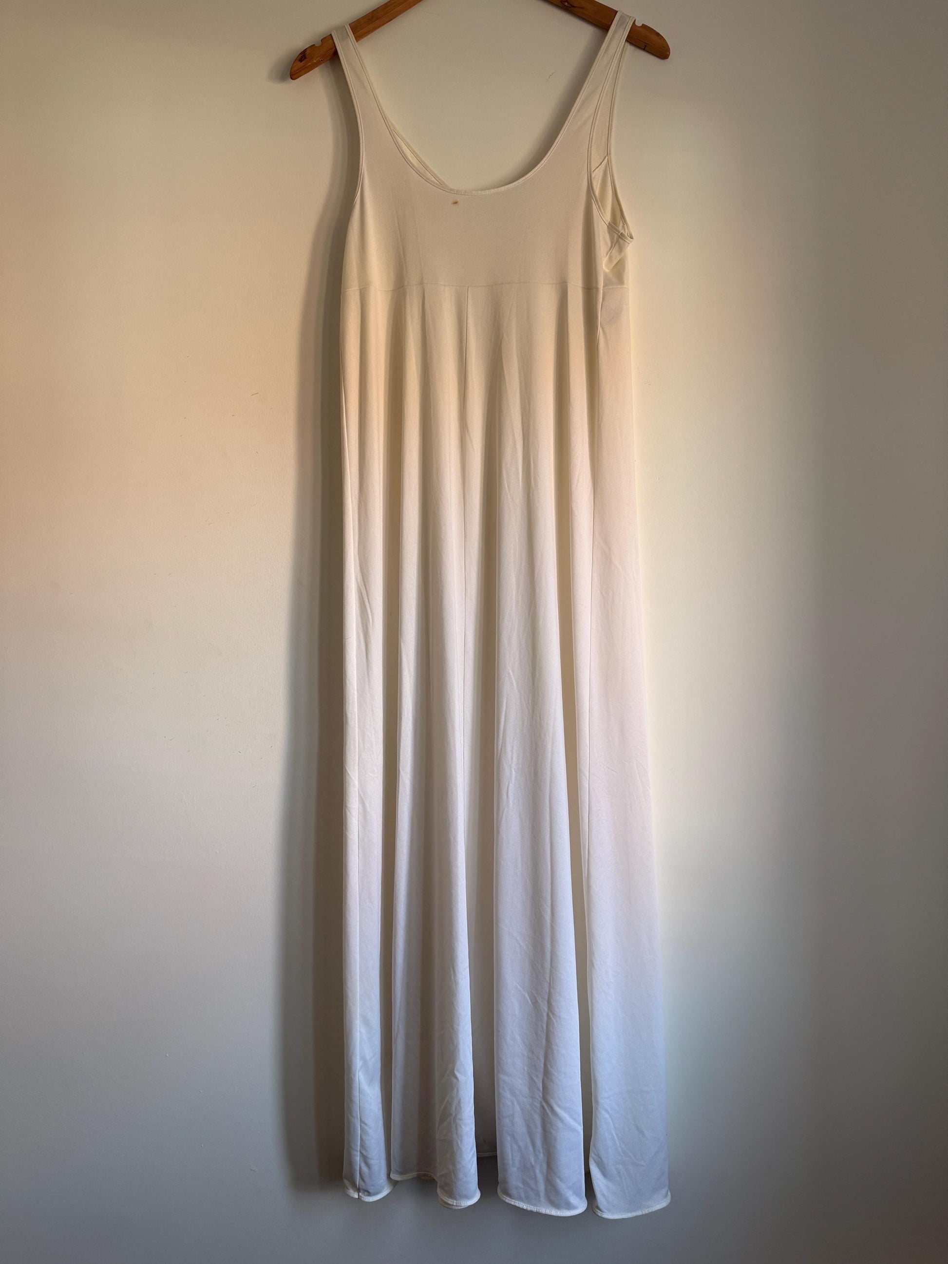 Vintage St Michael Ivory Full Length Slip – 1970s/80s Nylon Maxi Petticoat Nightdress – 36" Bust