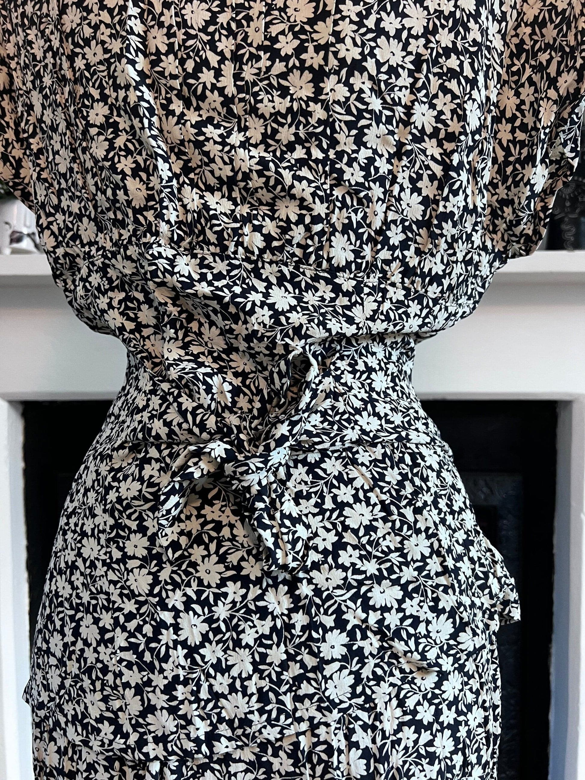 Vintage Suit 80s two peice skirt & top navy and white floral dot - 1940s Style waist tie fitted blouse 1980s two piece set by Betty Barclay