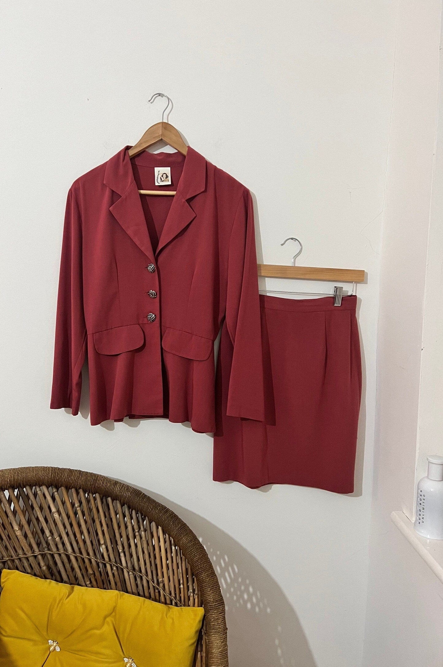 Deep Coral cotton Mix 80s Skirt Suit - Skirt and blazer Size 8-10