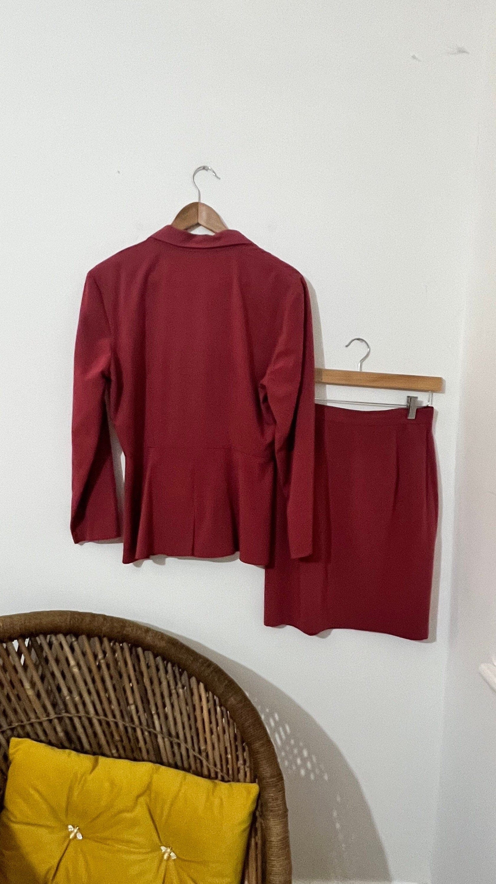Deep Coral cotton Mix 80s Skirt Suit - Skirt and blazer Size 8-10
