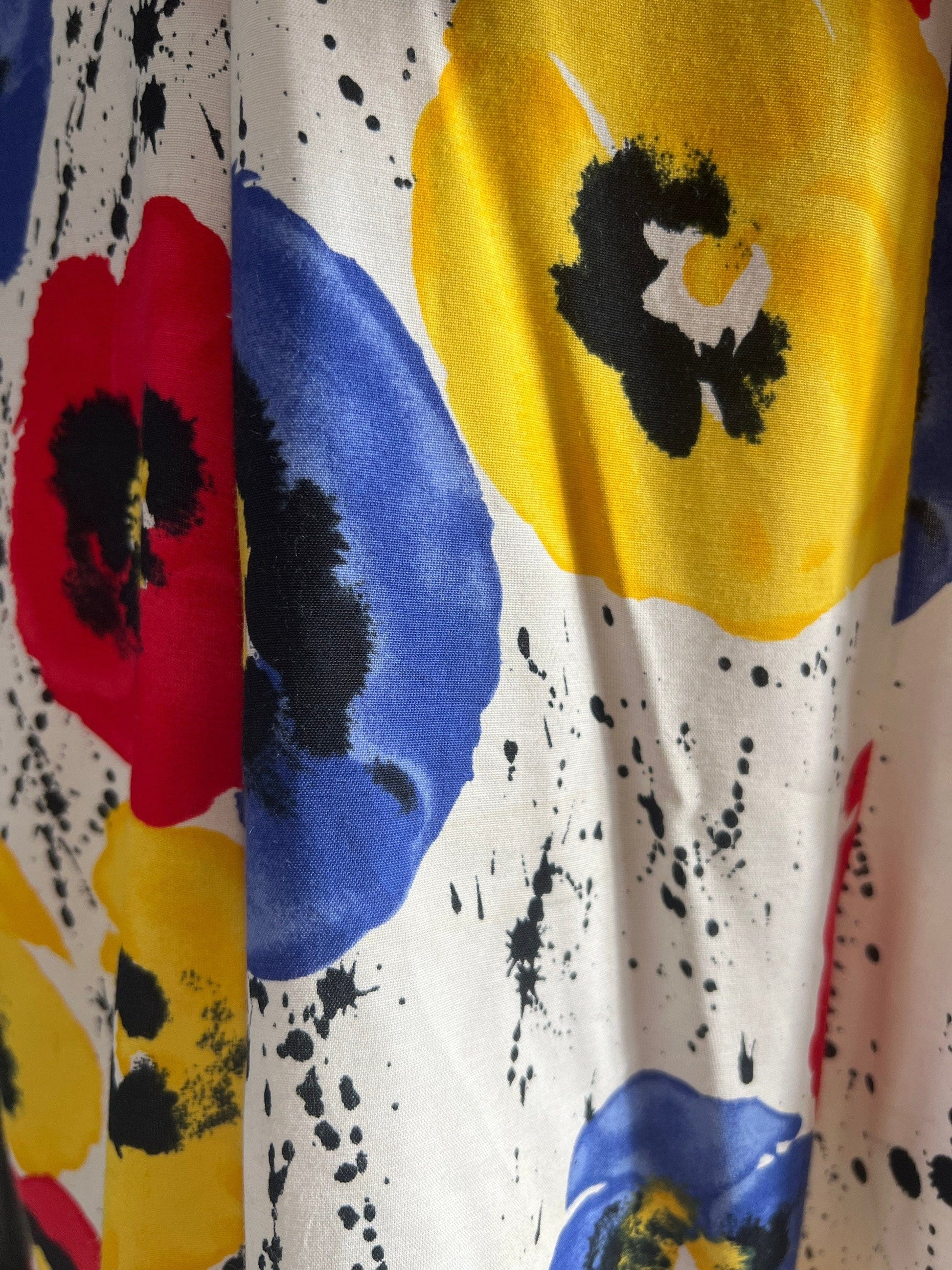 Vintage Suit Set 80s two peice shorts & top bright and white floral - bright blue blouse and poppy shorts 1980s two piece set