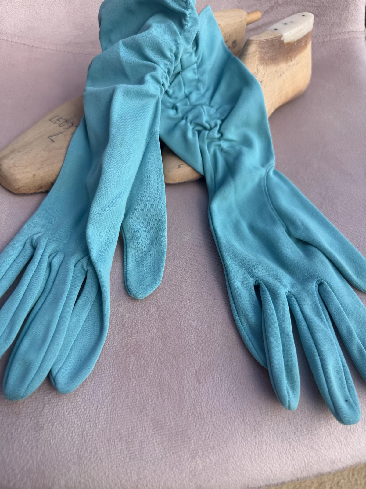 Vintage Turquoise Ruched Fabric Gloves with Long Cuffs – Aqua Evening Occasion Accessories