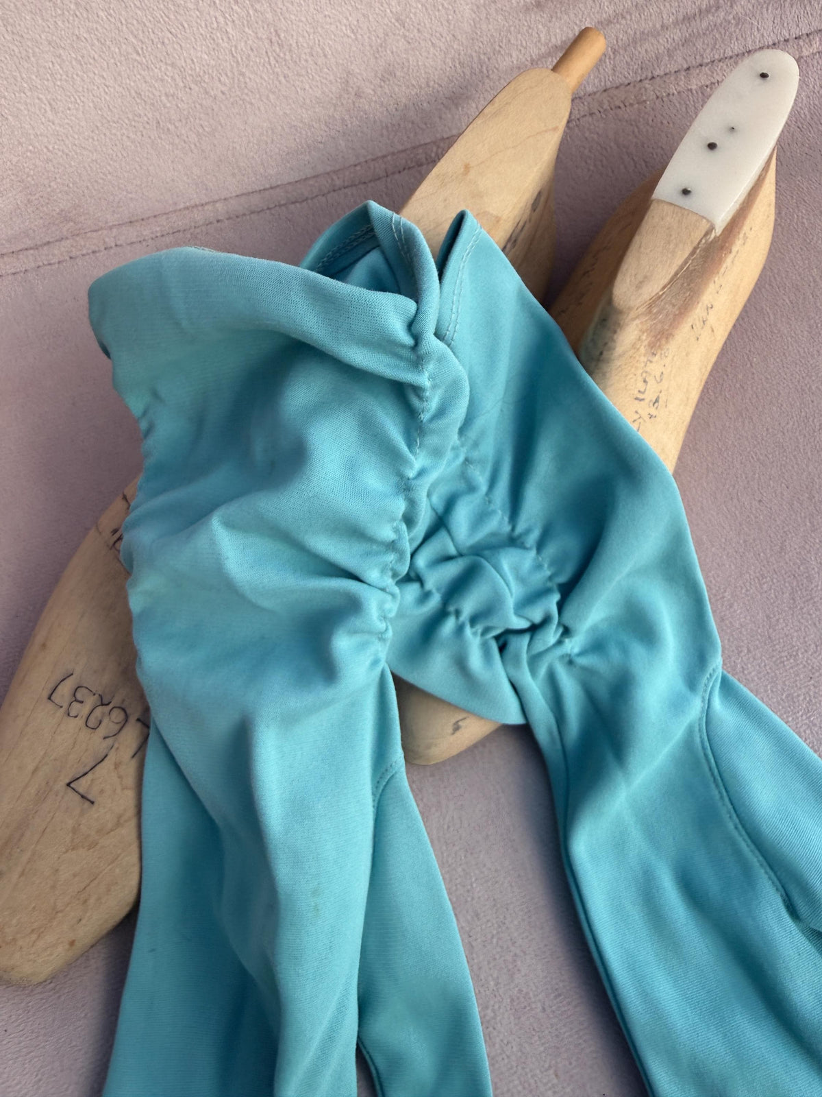 Vintage Turquoise Ruched Fabric Gloves with Long Cuffs – Aqua Evening Occasion Accessories