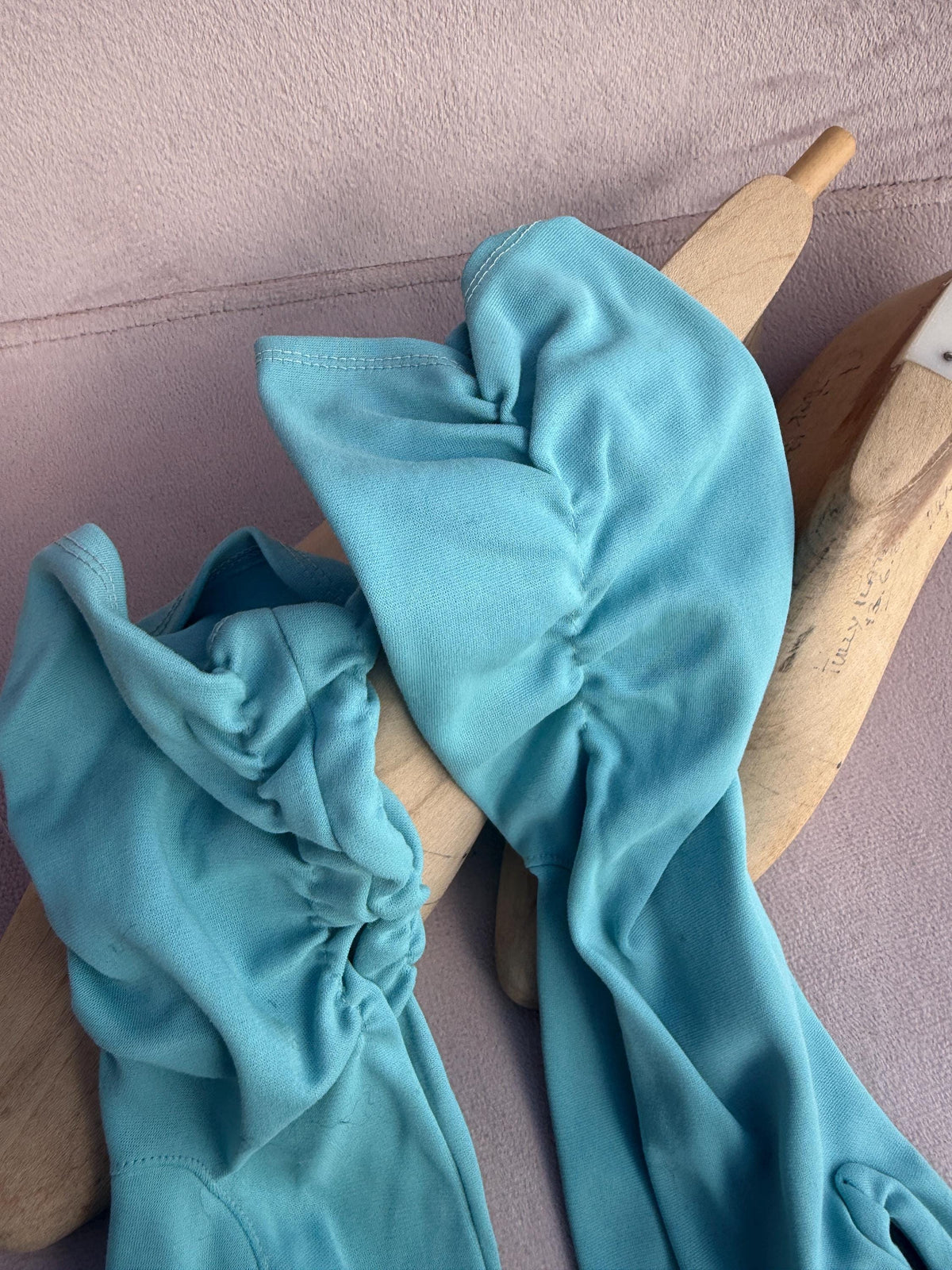 Vintage Turquoise Ruched Fabric Gloves with Long Cuffs – Aqua Evening Occasion Accessories