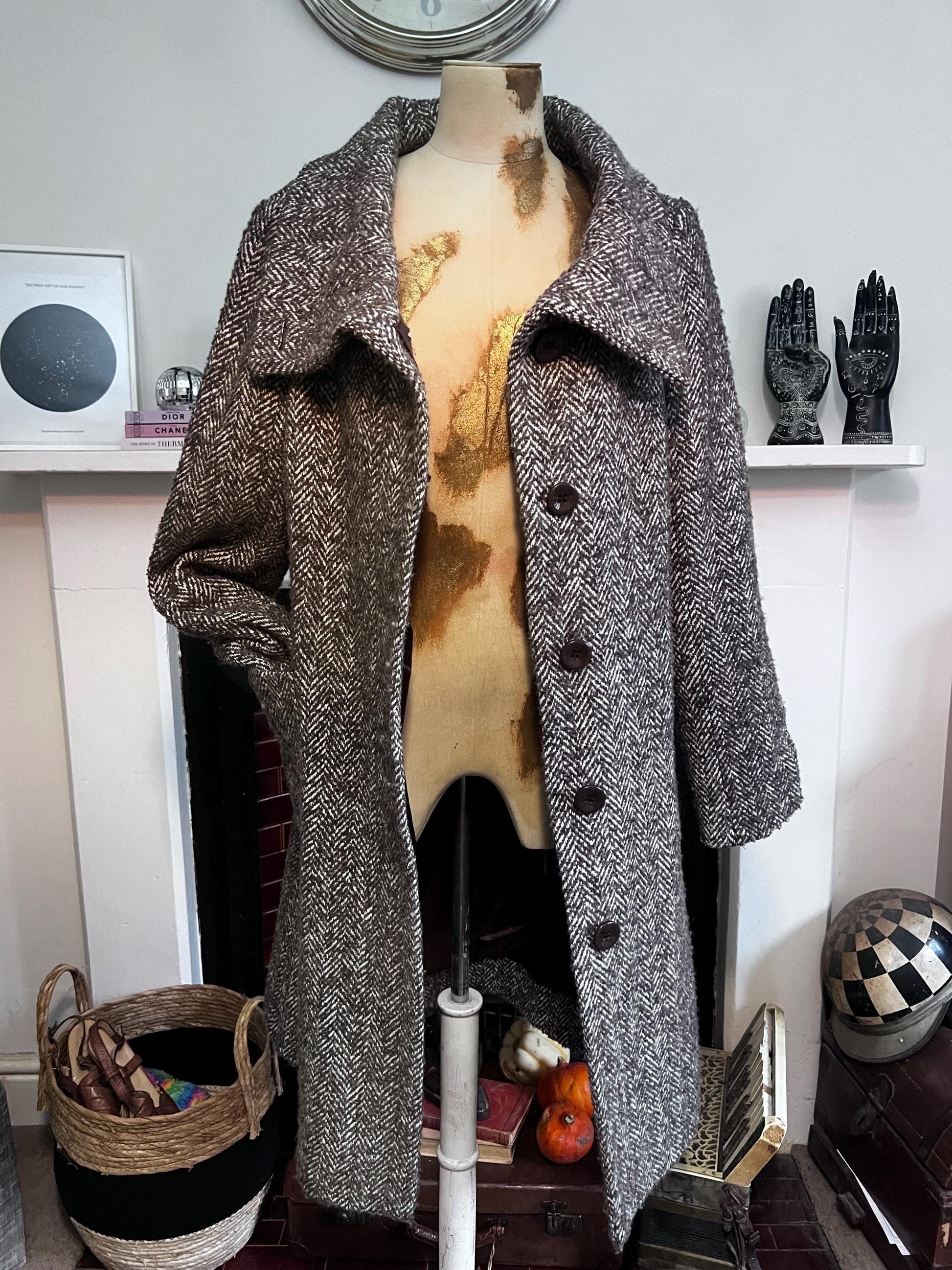 vintage tweed funnel neck coat two
style tweed hidden button coat brown tweed patch pockets
