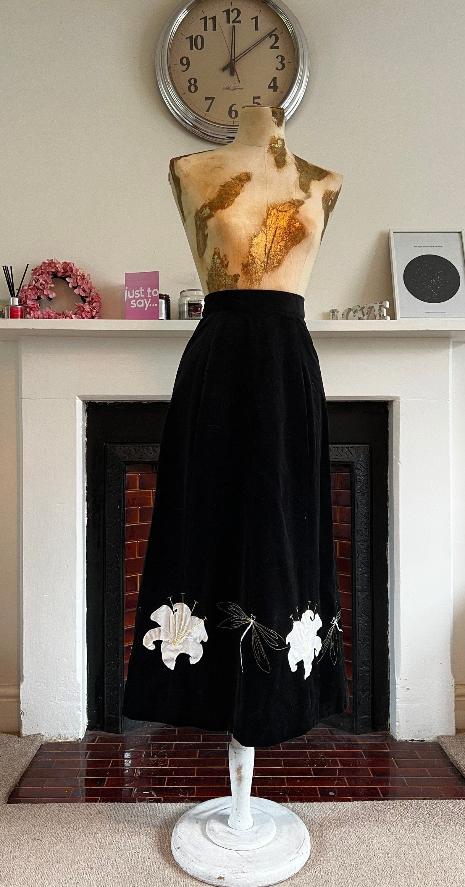 Vintage Velvet Skirt Midi Length Black With Lillies and Dragonfly patterns UK Size 8 - Needs New Zip
