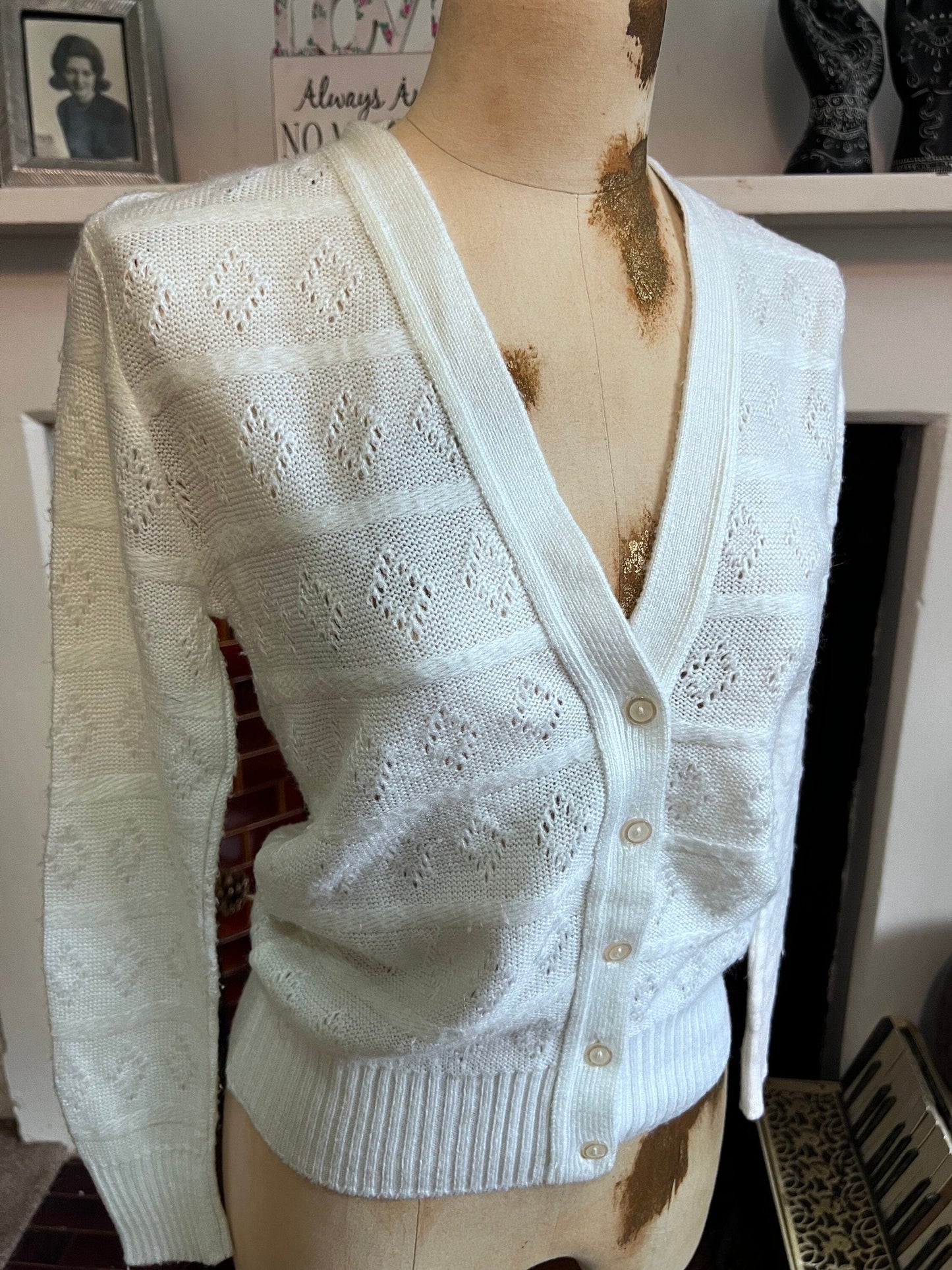 Vintage white Cardigan knitted cardigan pale white cable knit cardigan, white vintage cardigan, vintage knitwear, vintage jumper,