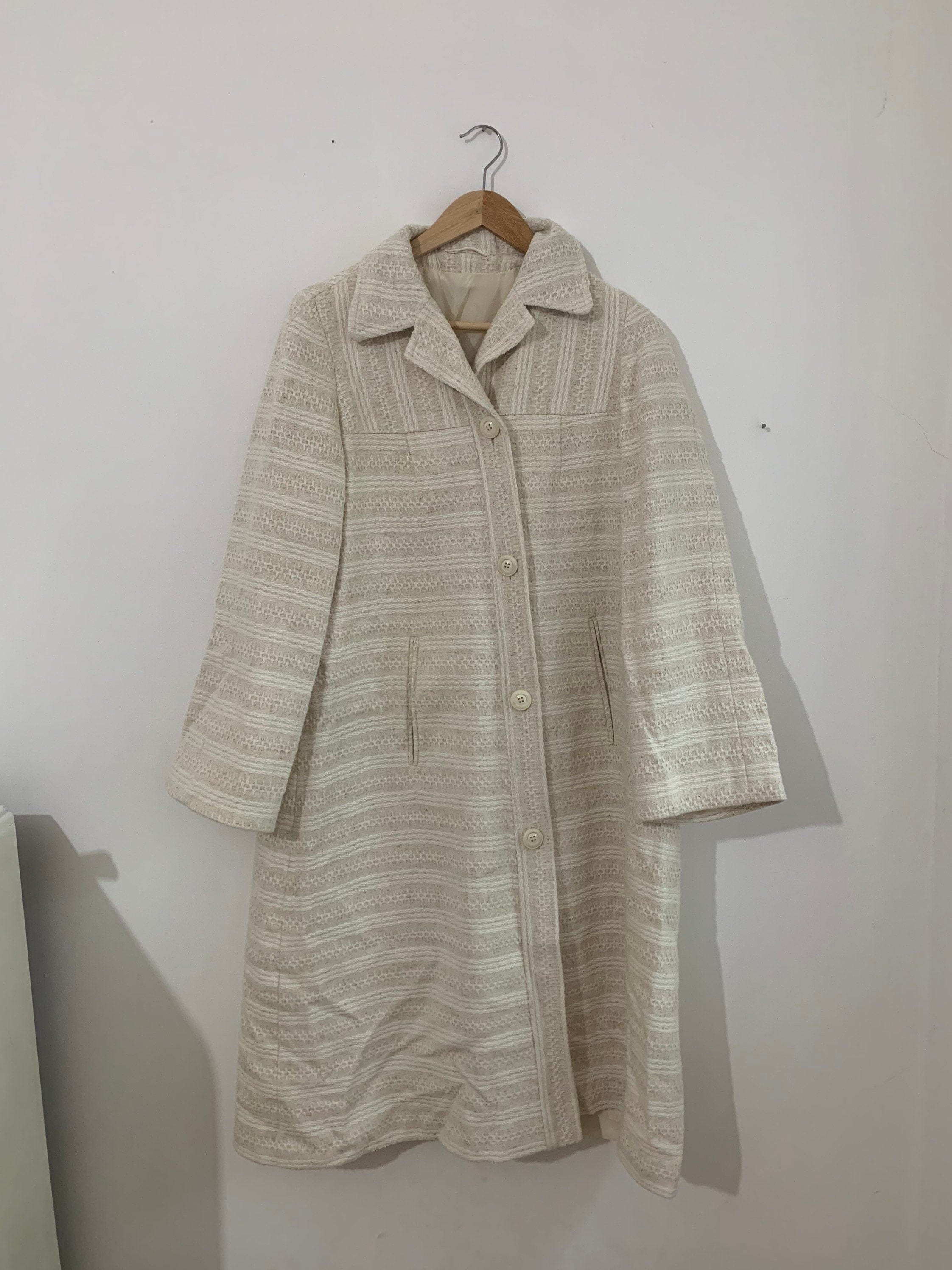 Vintage white coat sale