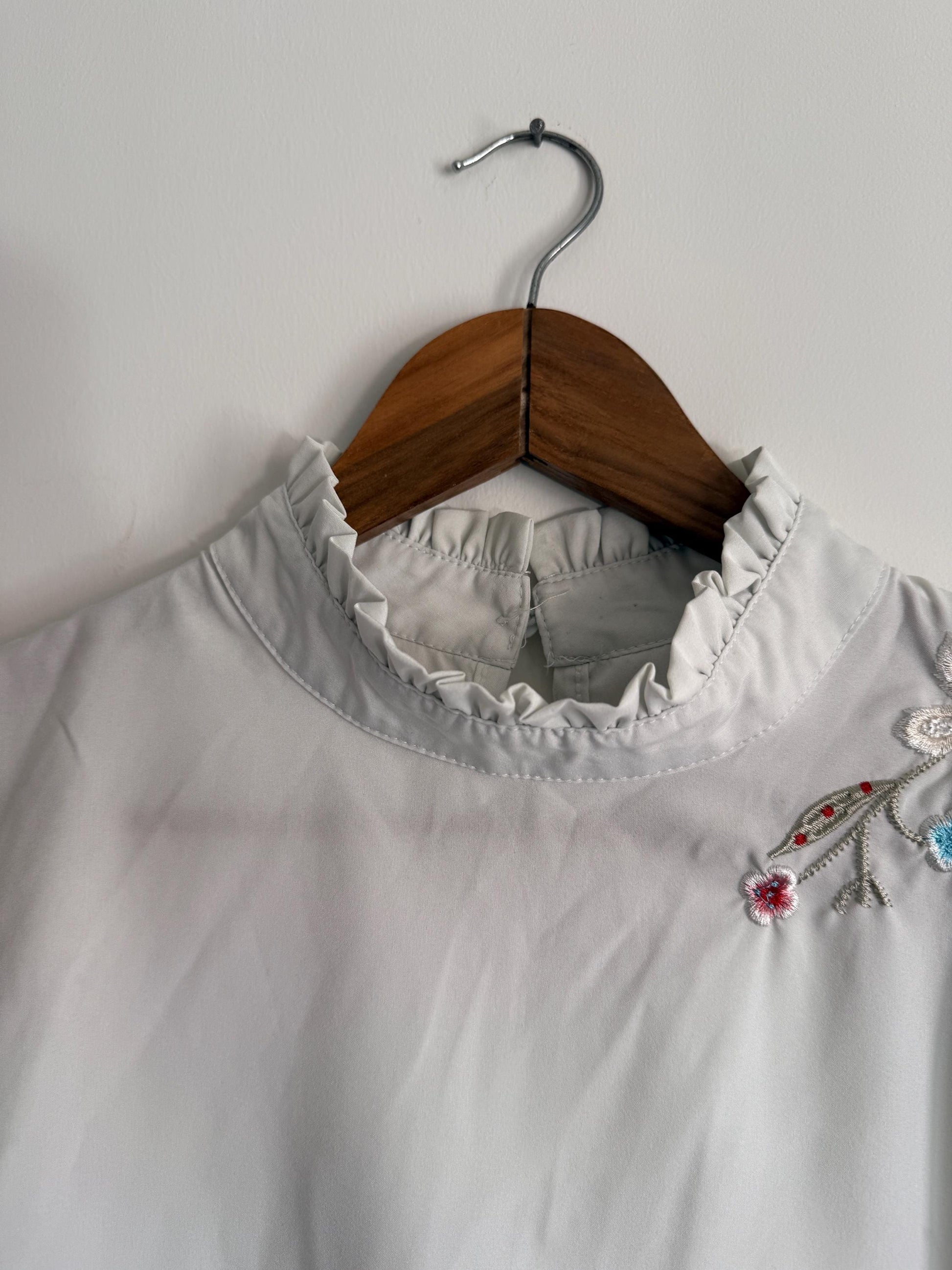 Vintage White Embroidered Flutter Sleeve Blouse | Floral High Neck Top | UK 12-14