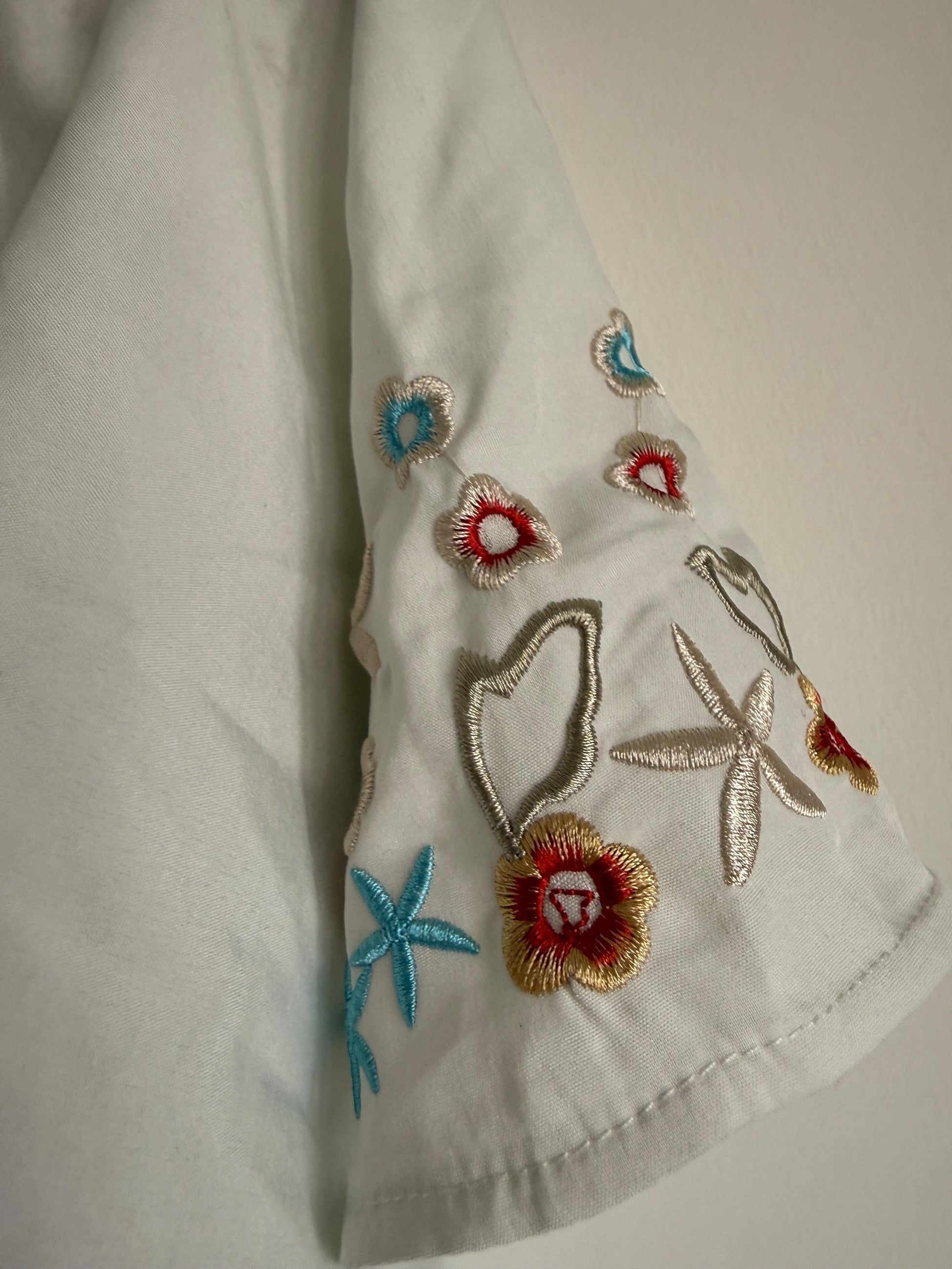 Vintage White Embroidered Flutter Sleeve Blouse | Floral High Neck Top | UK 12-14