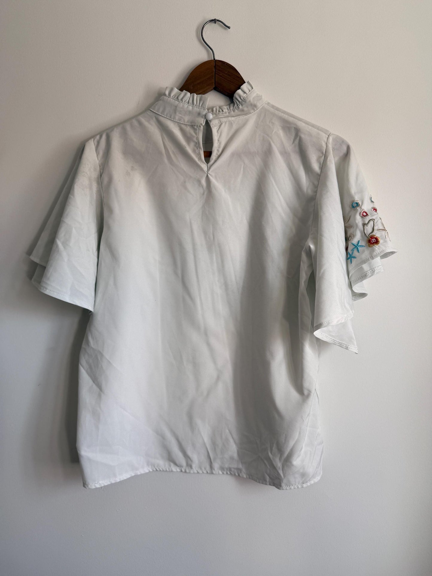 Vintage White Embroidered Flutter Sleeve Blouse | Floral High Neck Top | UK 12-14