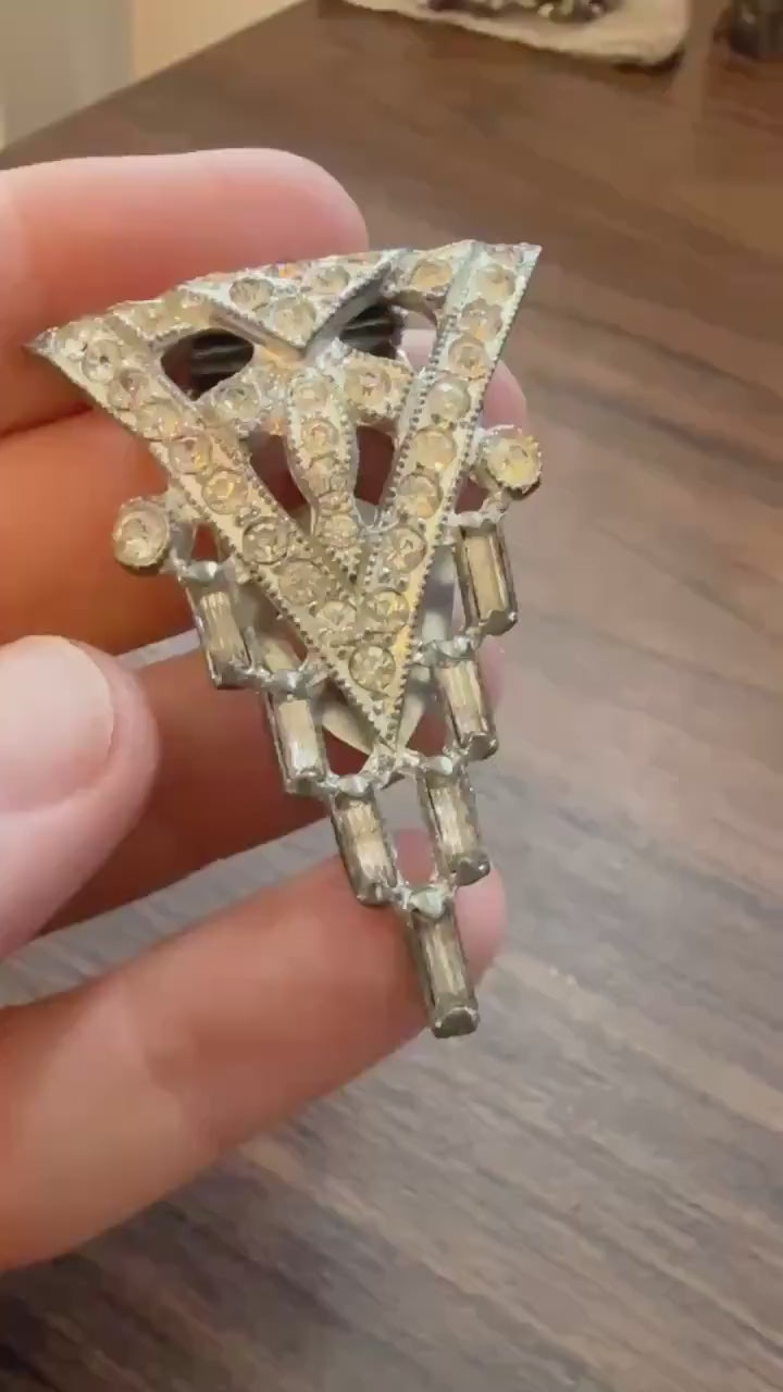 Vintage 1930s Art Deco Diamanté Dress Clip – Geometric Silver Tone Paste Statement Jewellery