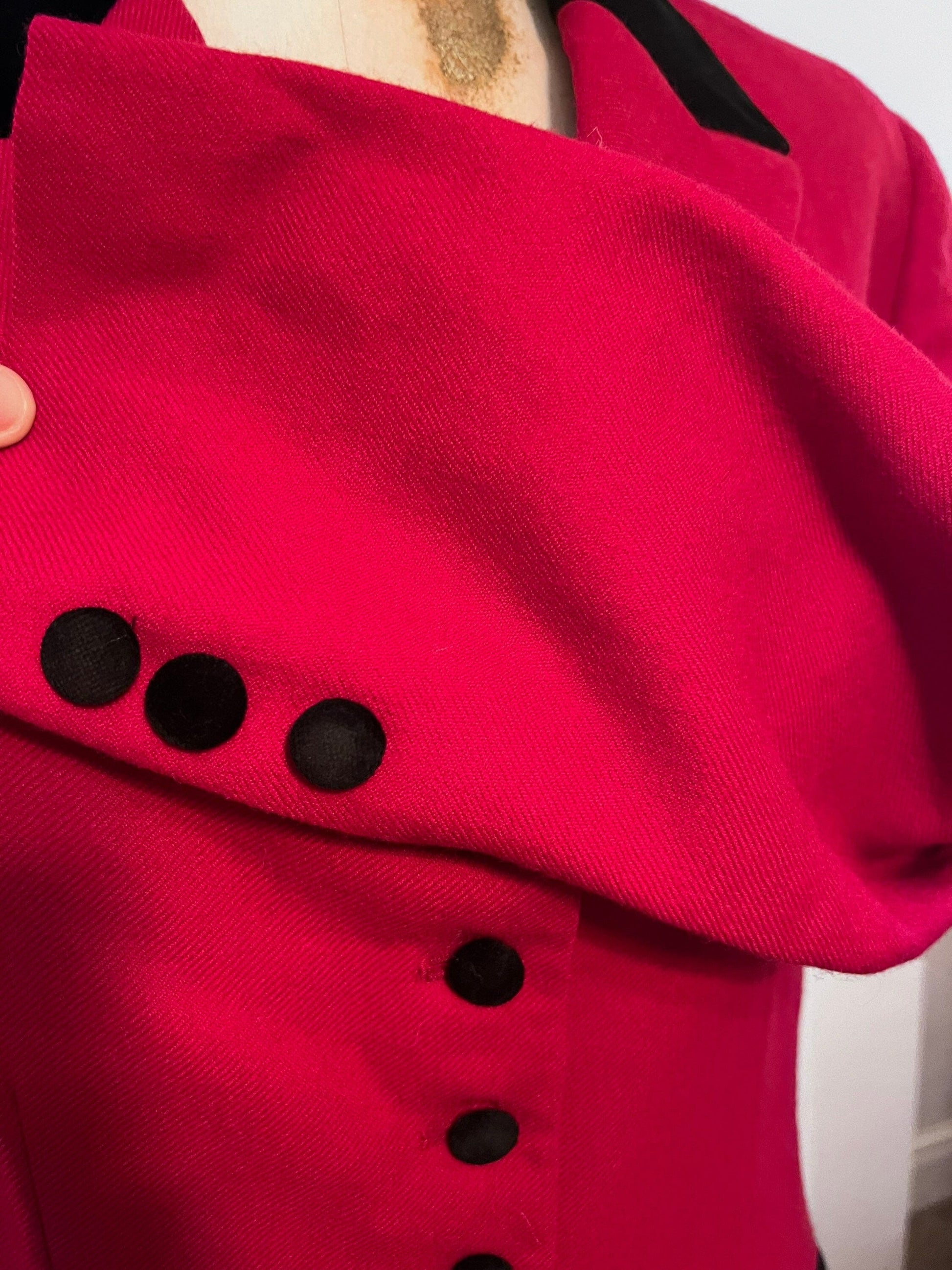 Vintage Red Riding Jacket Black collars Scarlet Blazer Jacket - excellent condition Jennifer Moore US10