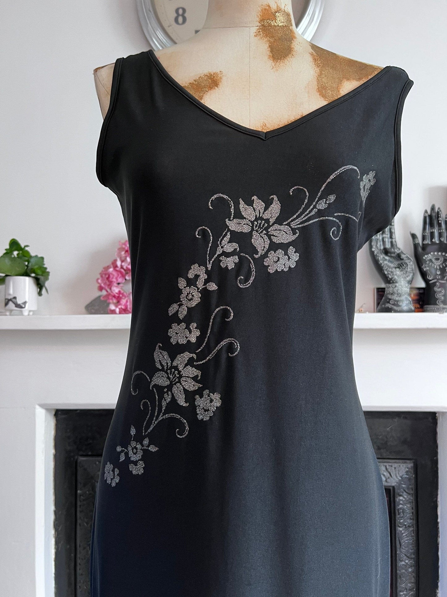 Vintage Black Silver Floral midi Dress - Size UK8/12 Stretch Lycra Body Con Black & Silver Dress with side split