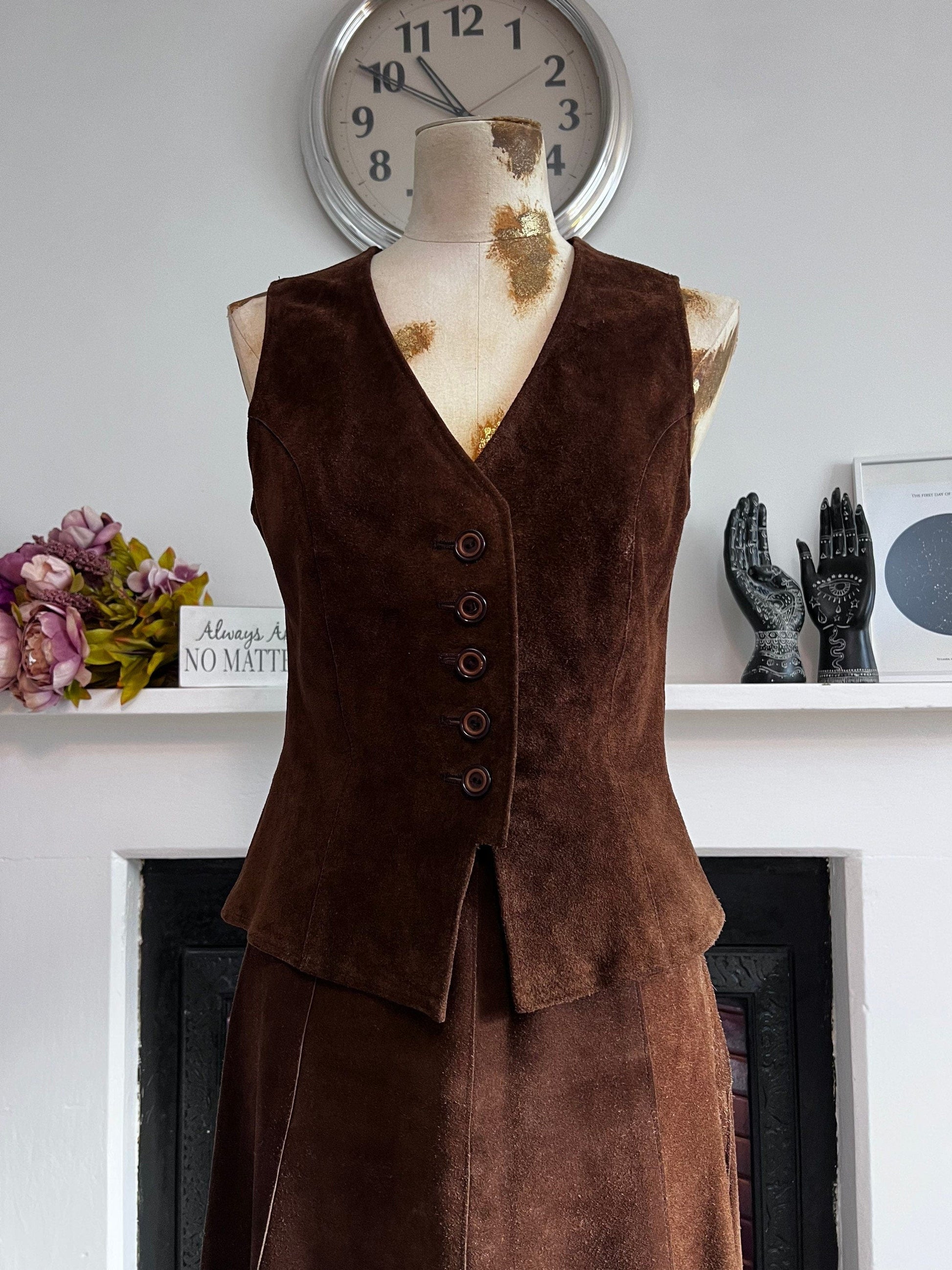 70s Vintage Suede Suit Waistcoat & Skirt Suede Leather Skirt Suede Waistcoat, Vintage Two Piece Set in Brown, 70s Fashion Suede