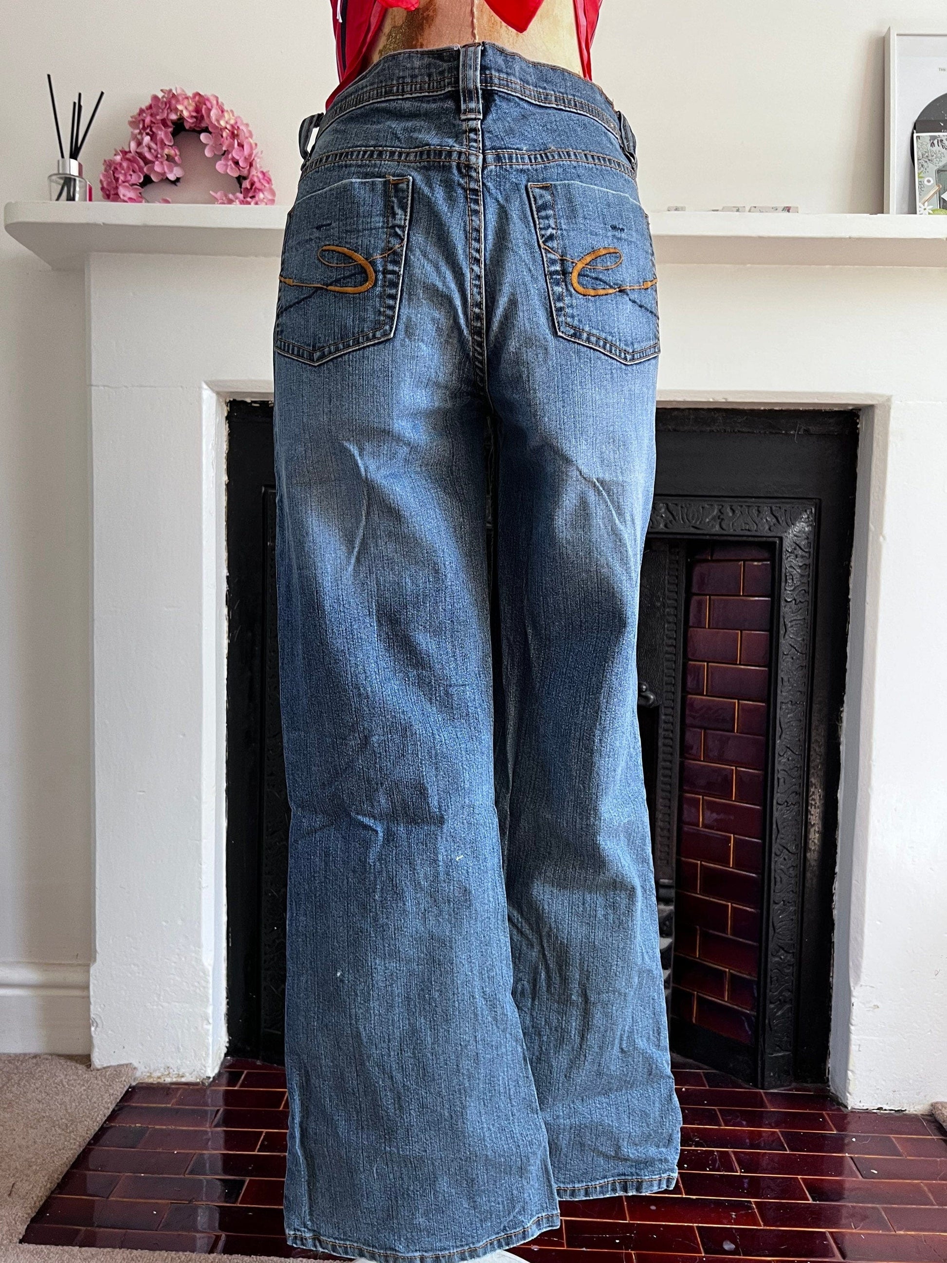 Vintage, Jeans, Vintage High Rise Wide Leg Med Wash Jeans 32