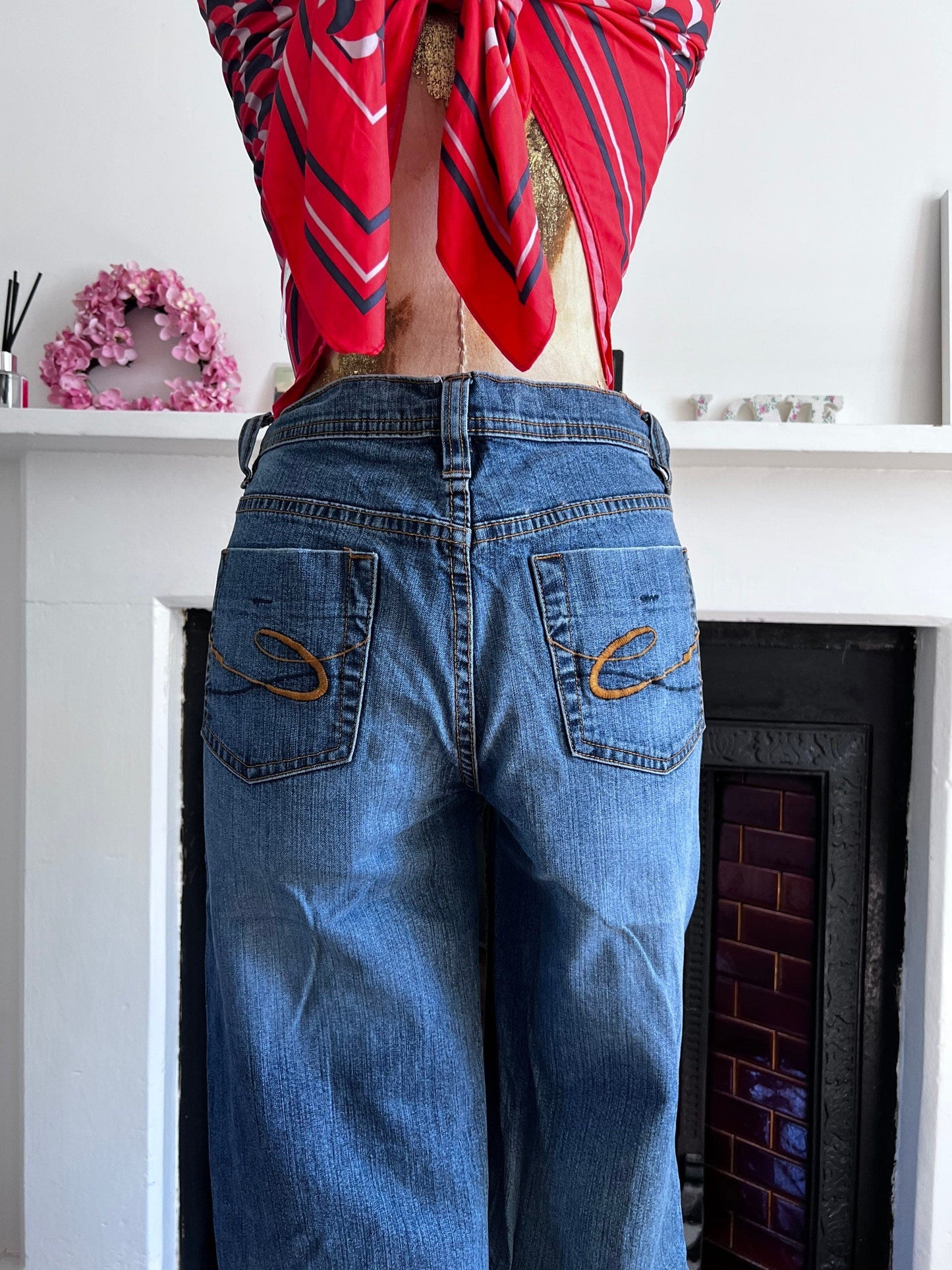 1990s Vintage high waist rise mom jeans, UK 14 waist 32” Leg 30”