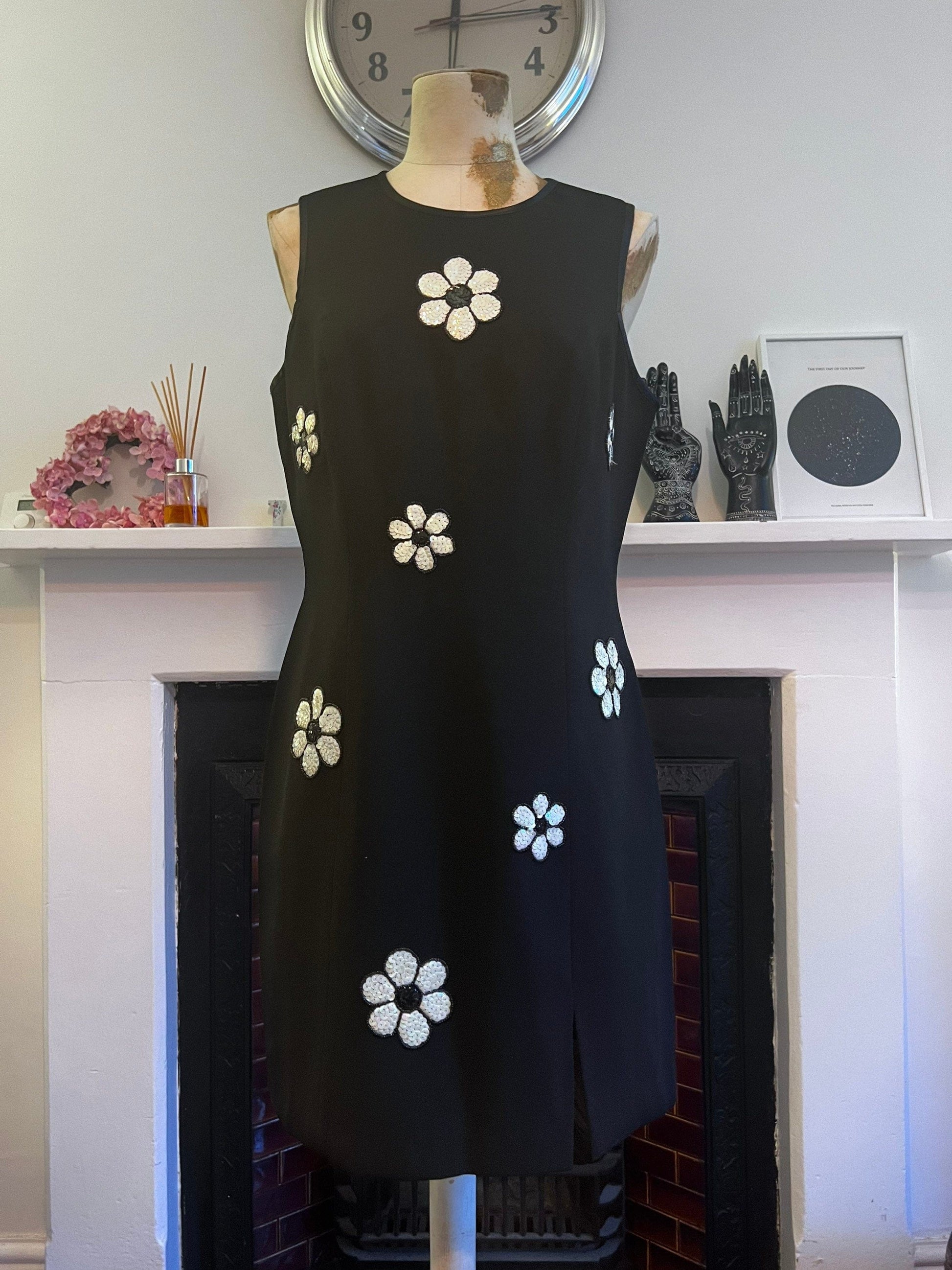 Black Flower 60s style Vintage Dress - sequin daisy pattern 1980s pencil dress cut out back