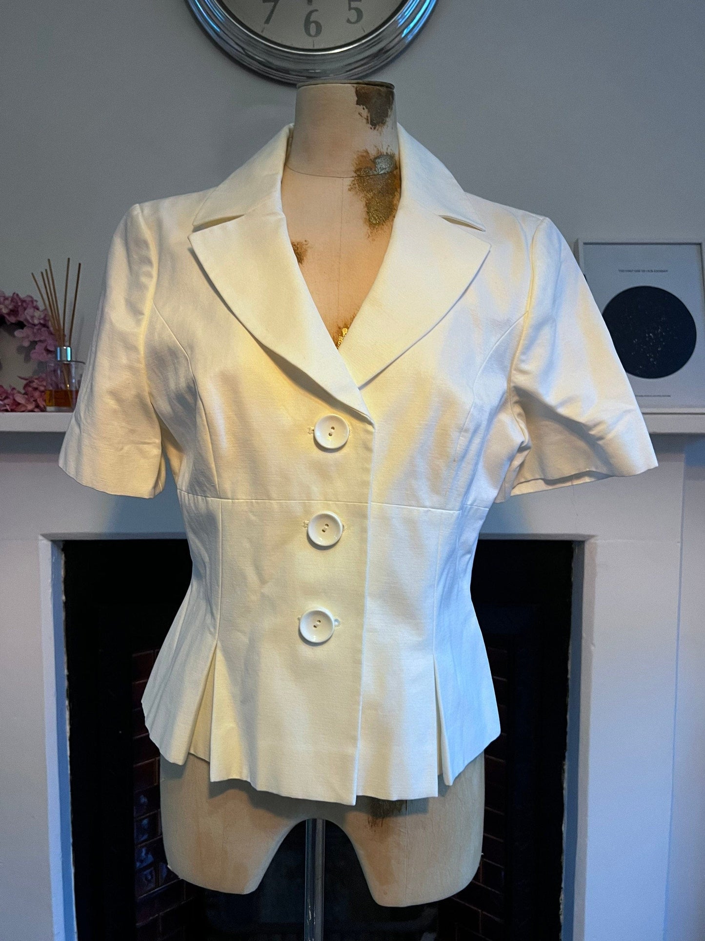 Cropped vintage White Peplum Blazer Jacket with Big Buttons - White Short Sleeve Silk Mix UK 12