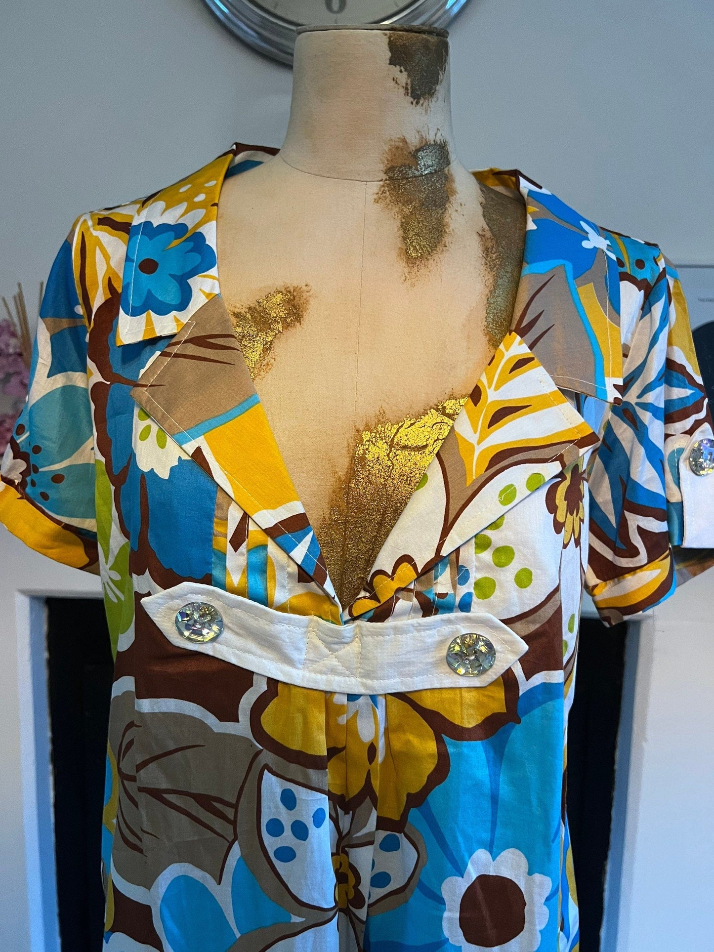 Hawaiian vintage Tunic Dress 60s Style with big hem buttons blue yellow Hawaiian print dress