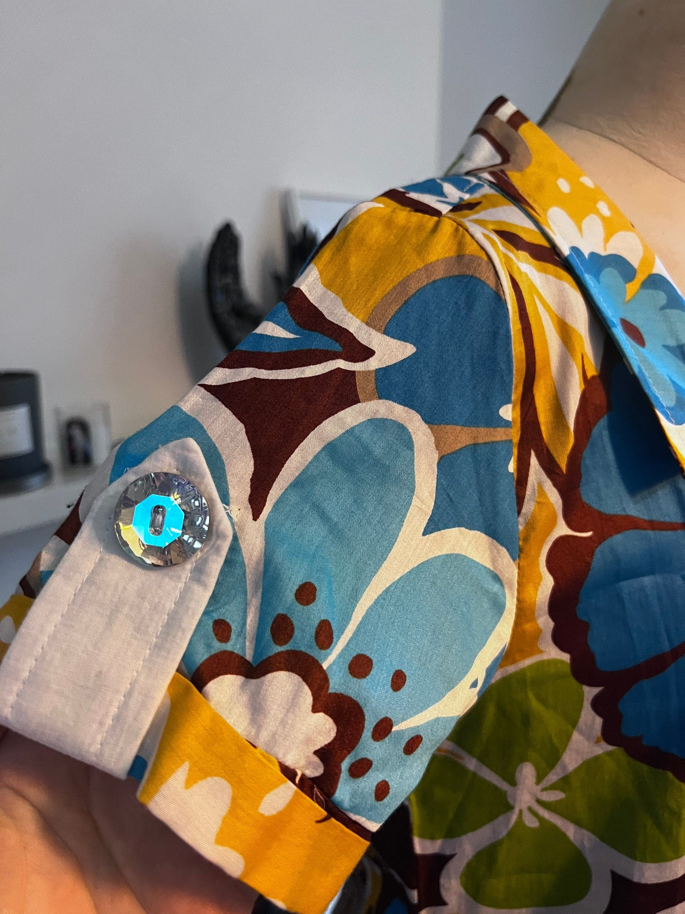 Hawaiian vintage Tunic Dress 60s Style with big hem buttons blue