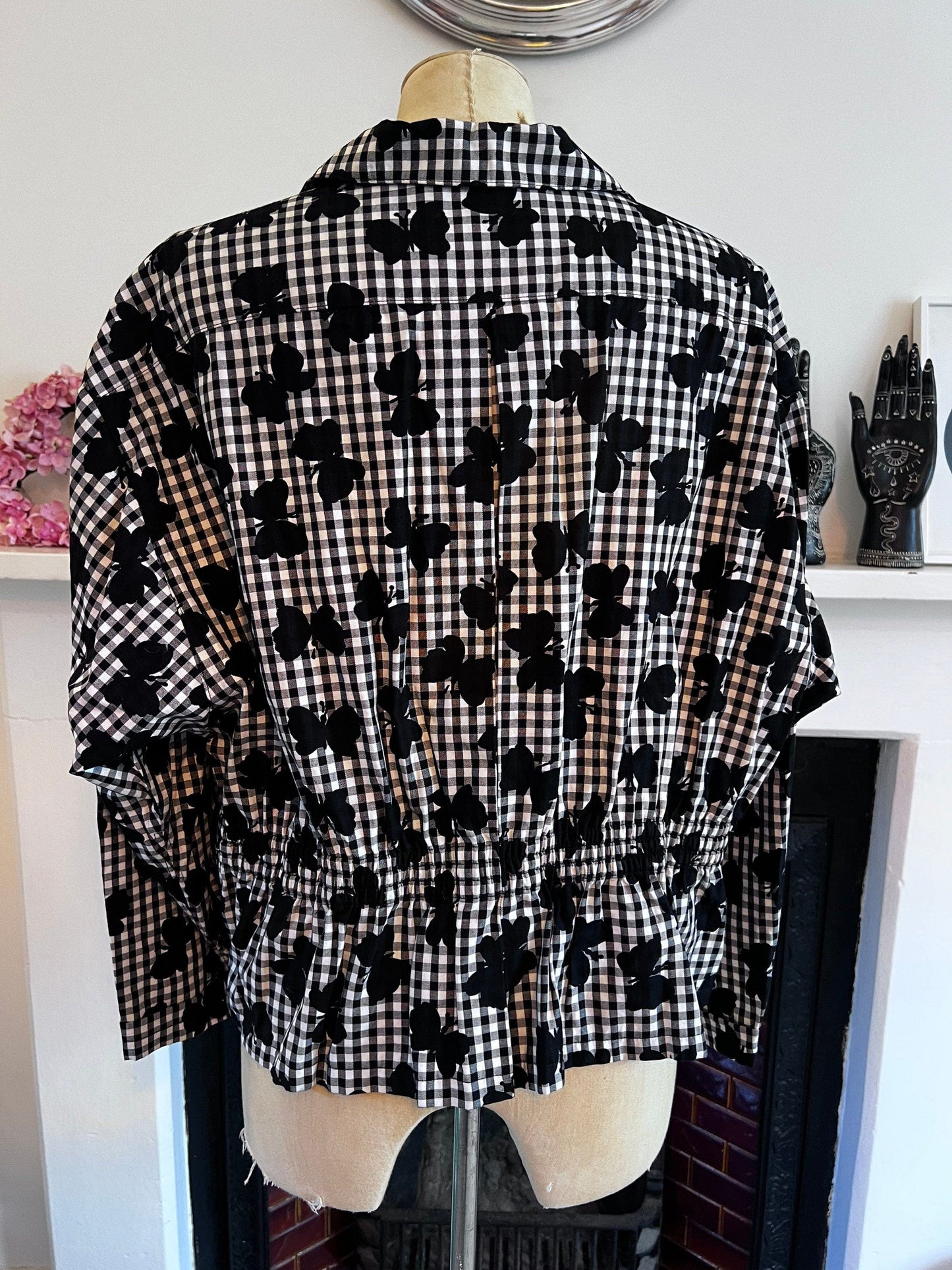 Vintage Black & White 1980s Lightweight Blazer asymmetrical buttons and butterfly’s ! Brand New Vintage EU42 Hans Erras