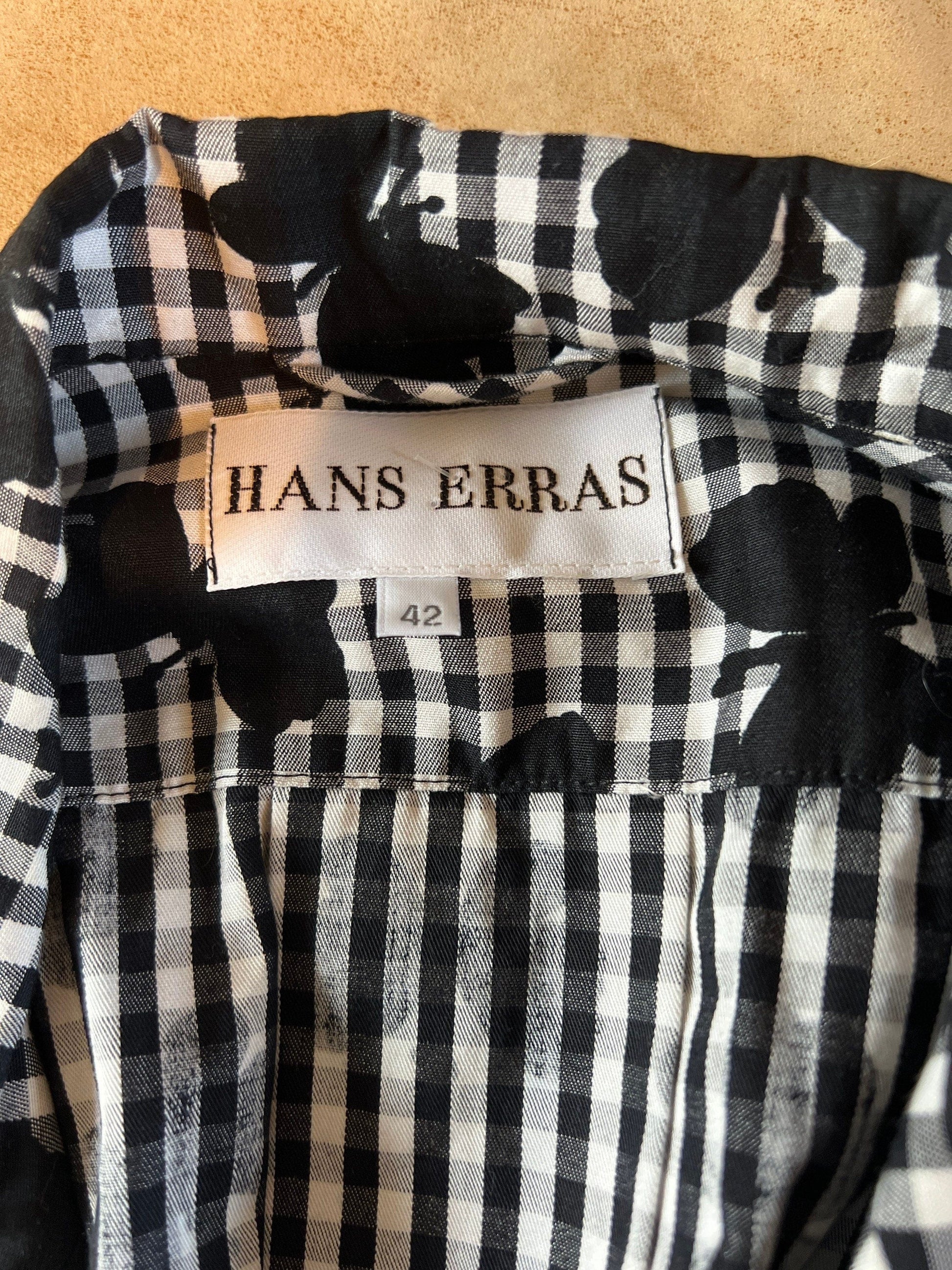 Vintage Black & White 1980s Lightweight Blazer asymmetrical buttons and butterfly’s ! Brand New Vintage EU42 Hans Erras