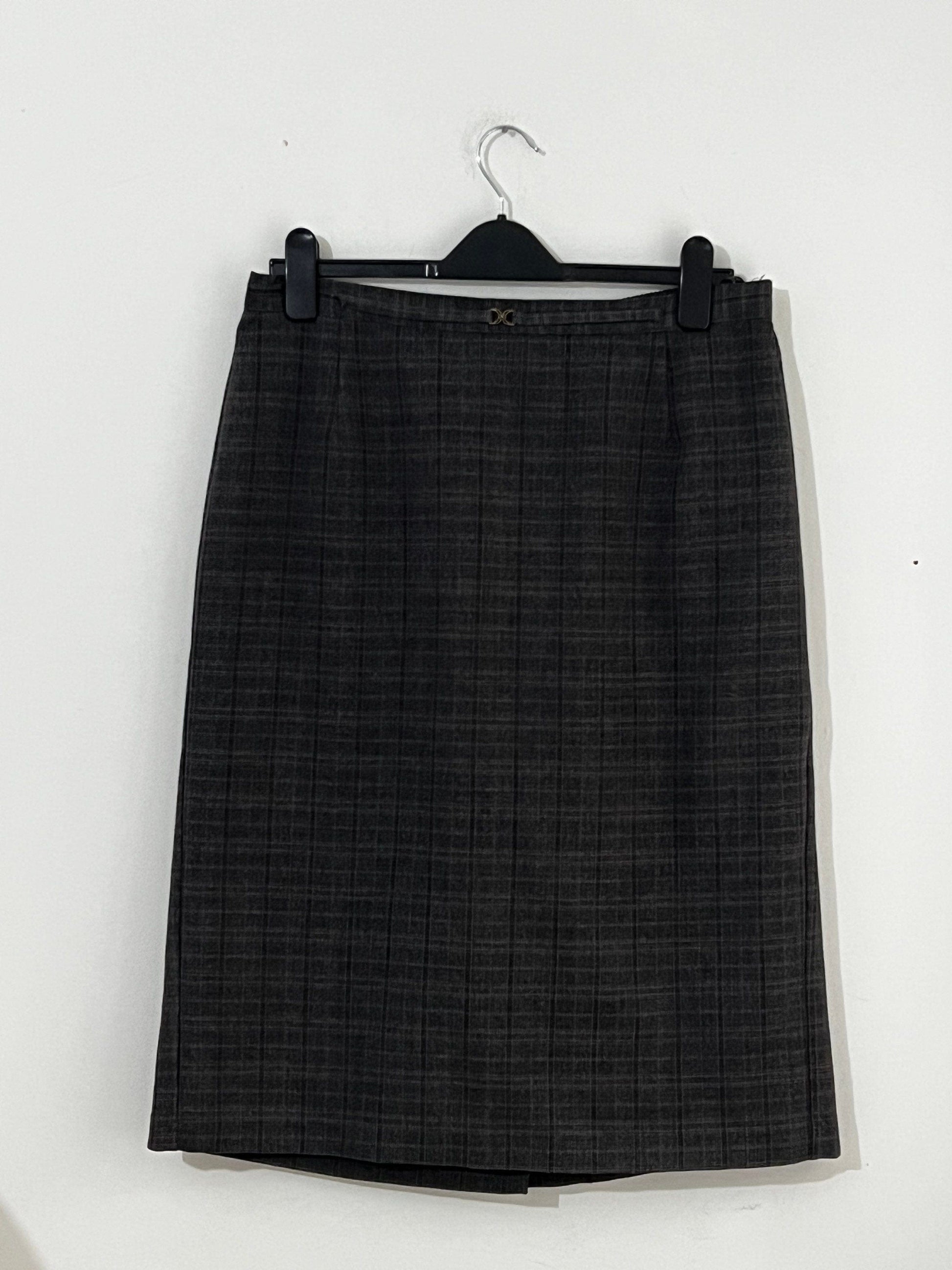 Vintage Checked Skirt Midi Length Grey and dark red checked skirt UK Size 14-16