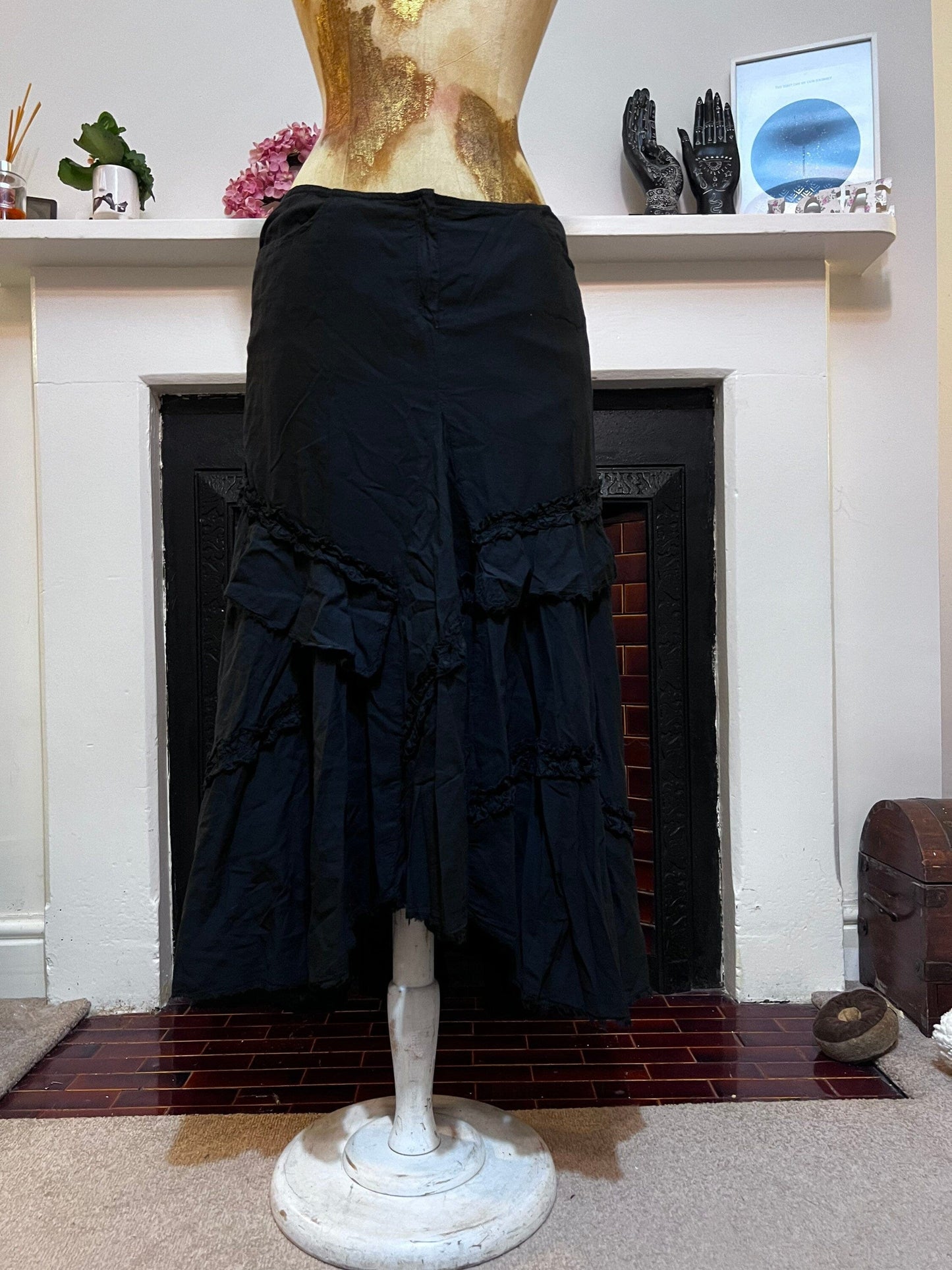 Vintage cotton & lace  Dip Hem layered Black Pixie Hem Hippie Skirt - Y2K Viscose and lace edging EUR38