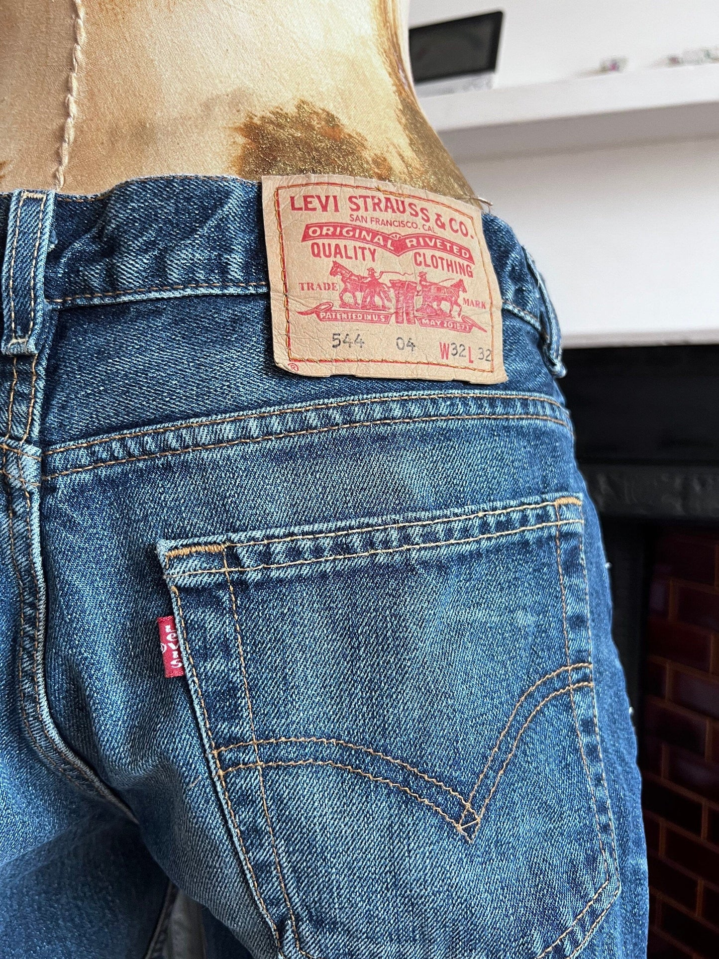 Vintage Denim Short Levi Cut Offs W32 - light stone wash denim shorts - Levi Jeans Cut Offs 544