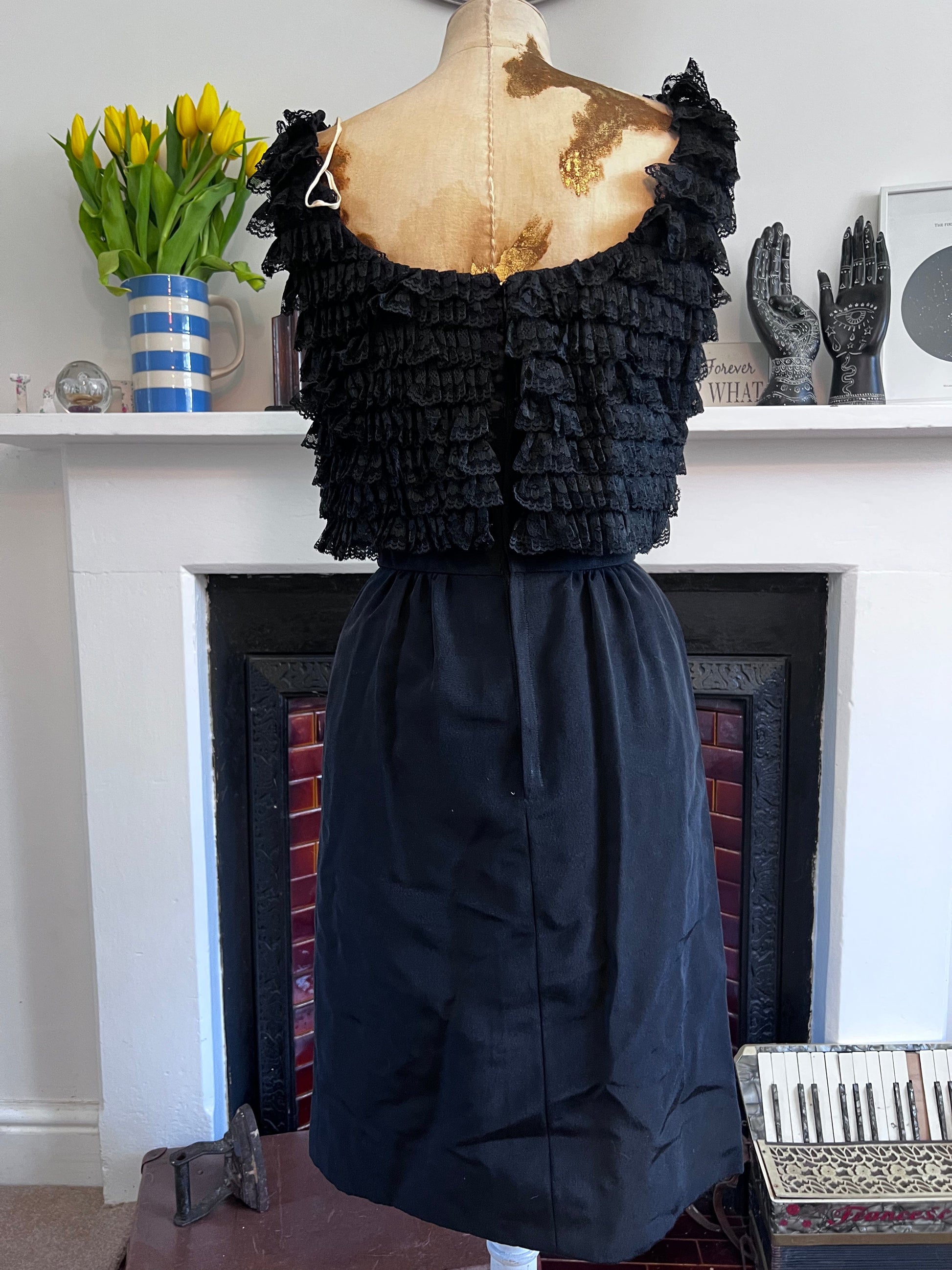 Vintage Dress, Black Dress 1960s Mini Dress, Ruffled, Black Shift Dres
