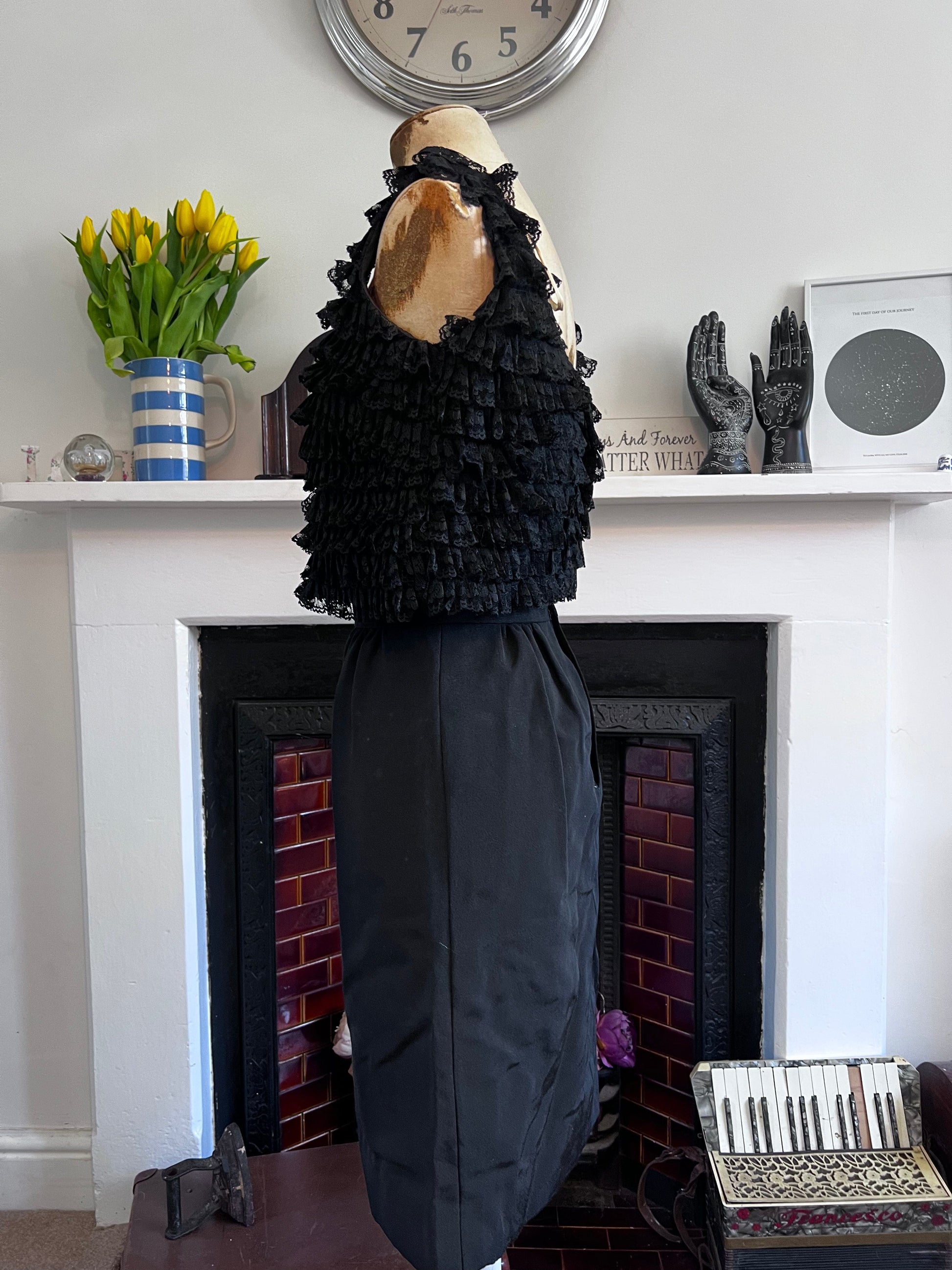 Vintage Dress, Black Dress 1960s Mini Dress, Ruffled, Black Shift Dres Pretty Vintage Boutique Vintage Dress, Black Dress 1960s Mini Dress, Ruffled, Black Shift Dres Pretty Vintage Boutique