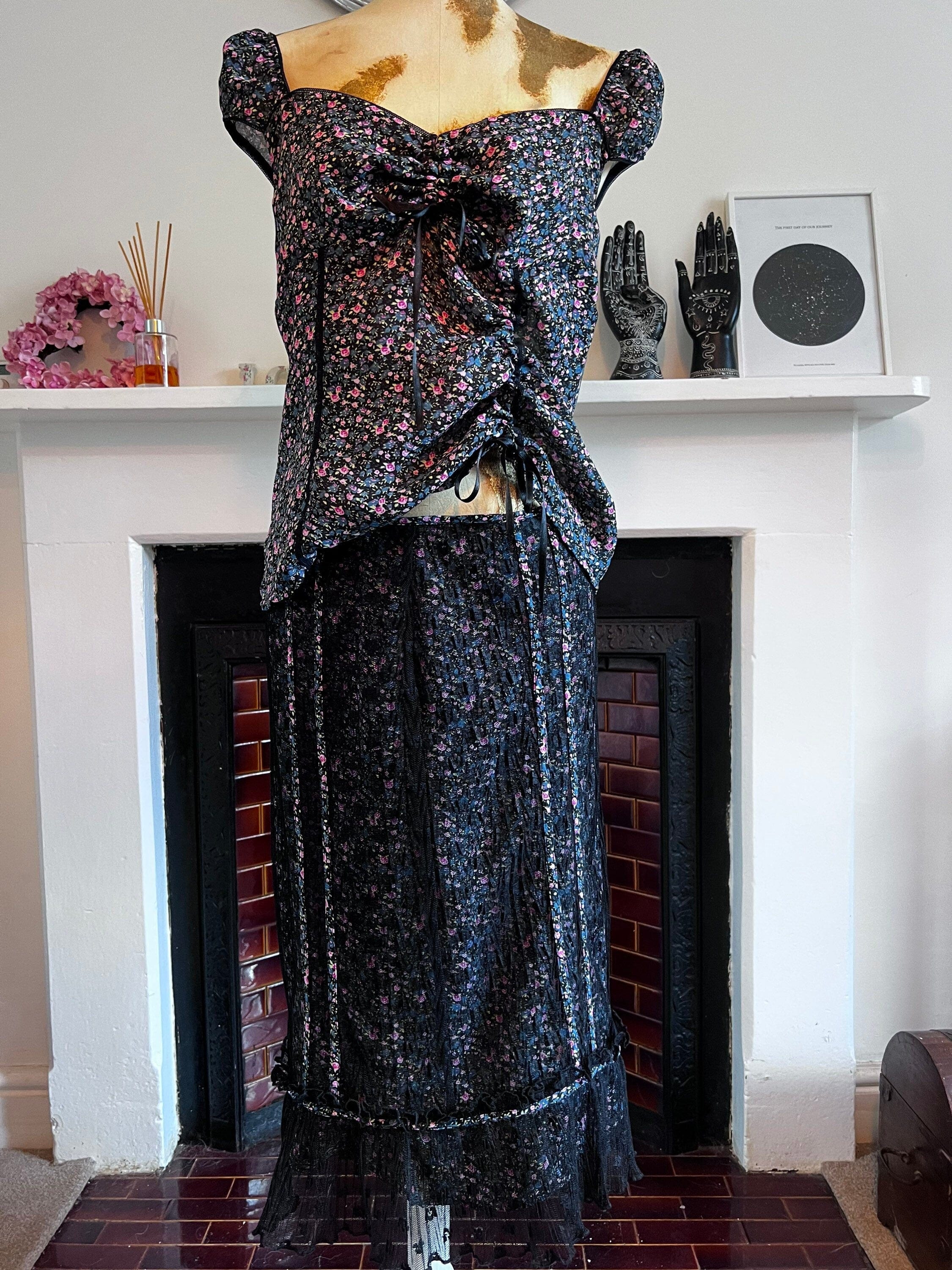 Vintage Karen Millen two peice skirt and top set mini floral