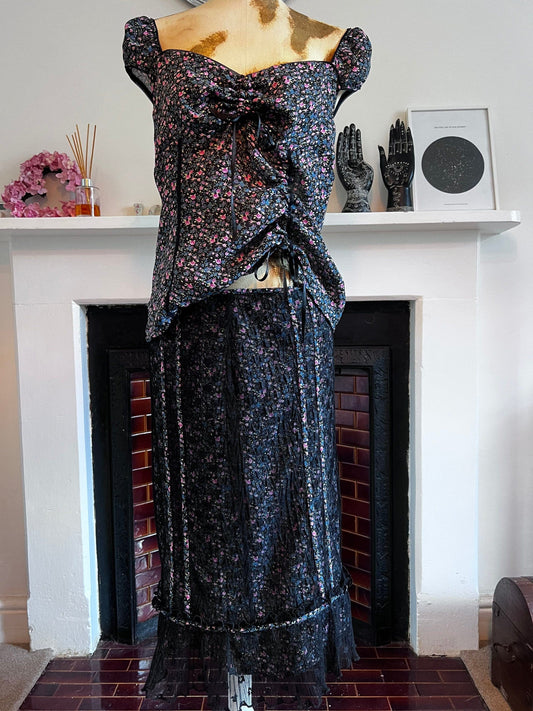 Vintage Karen Millen two peice skirt and top set - mini floral design with lace overlay skirt UK14/UK12 - Ditsy Floral
