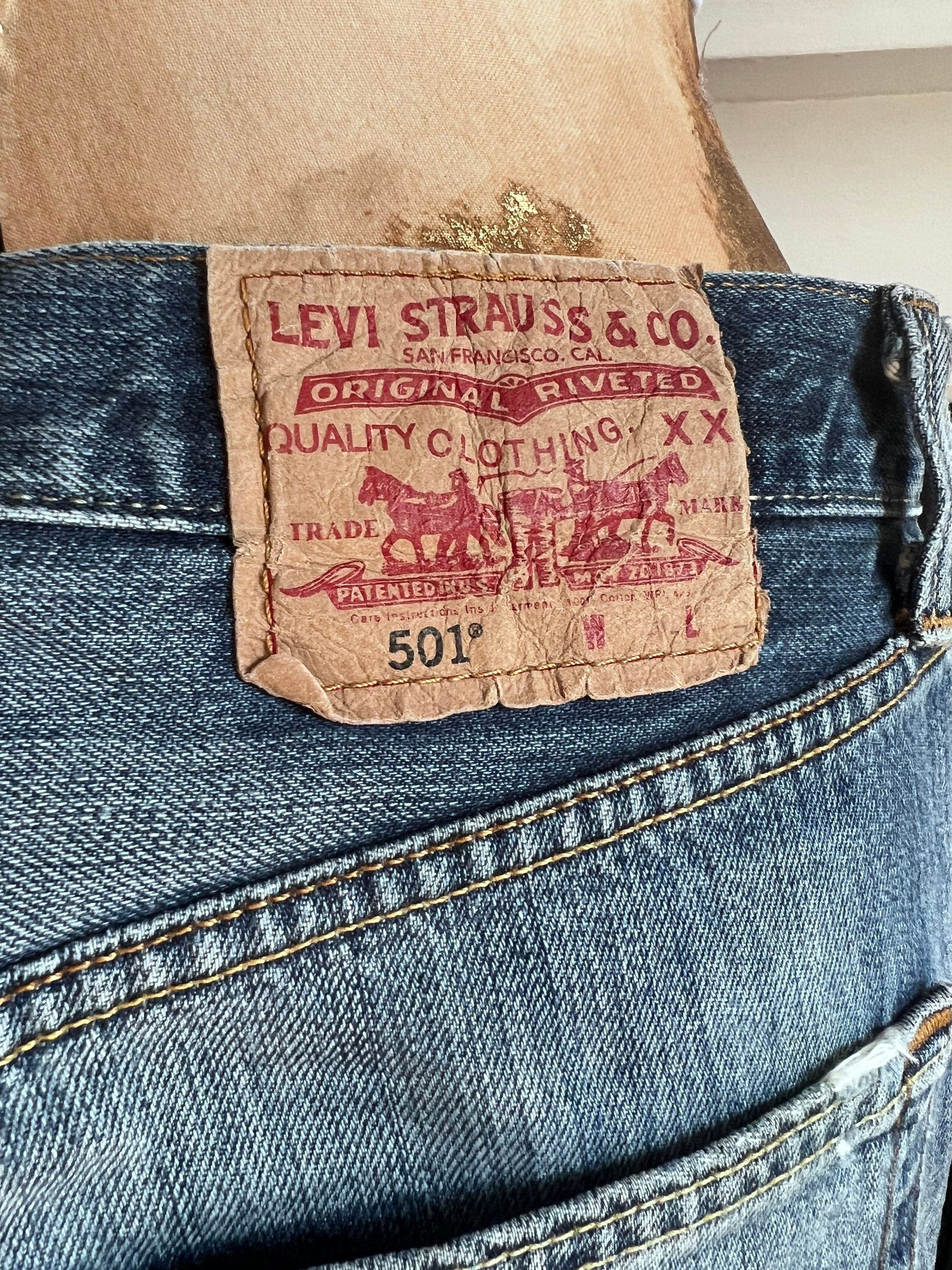 Levis 2025 jeans button