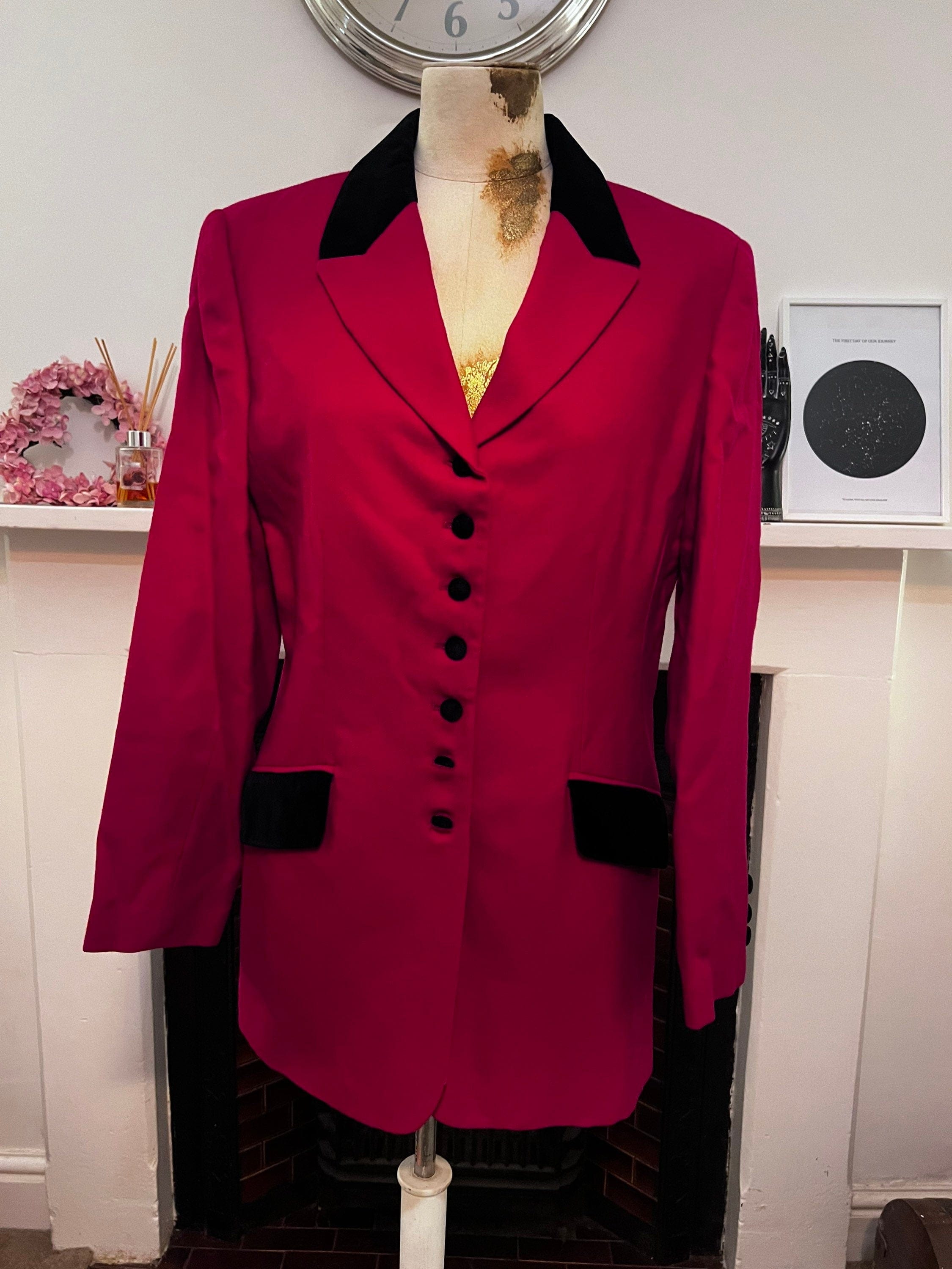 Red blazer sale with black collar