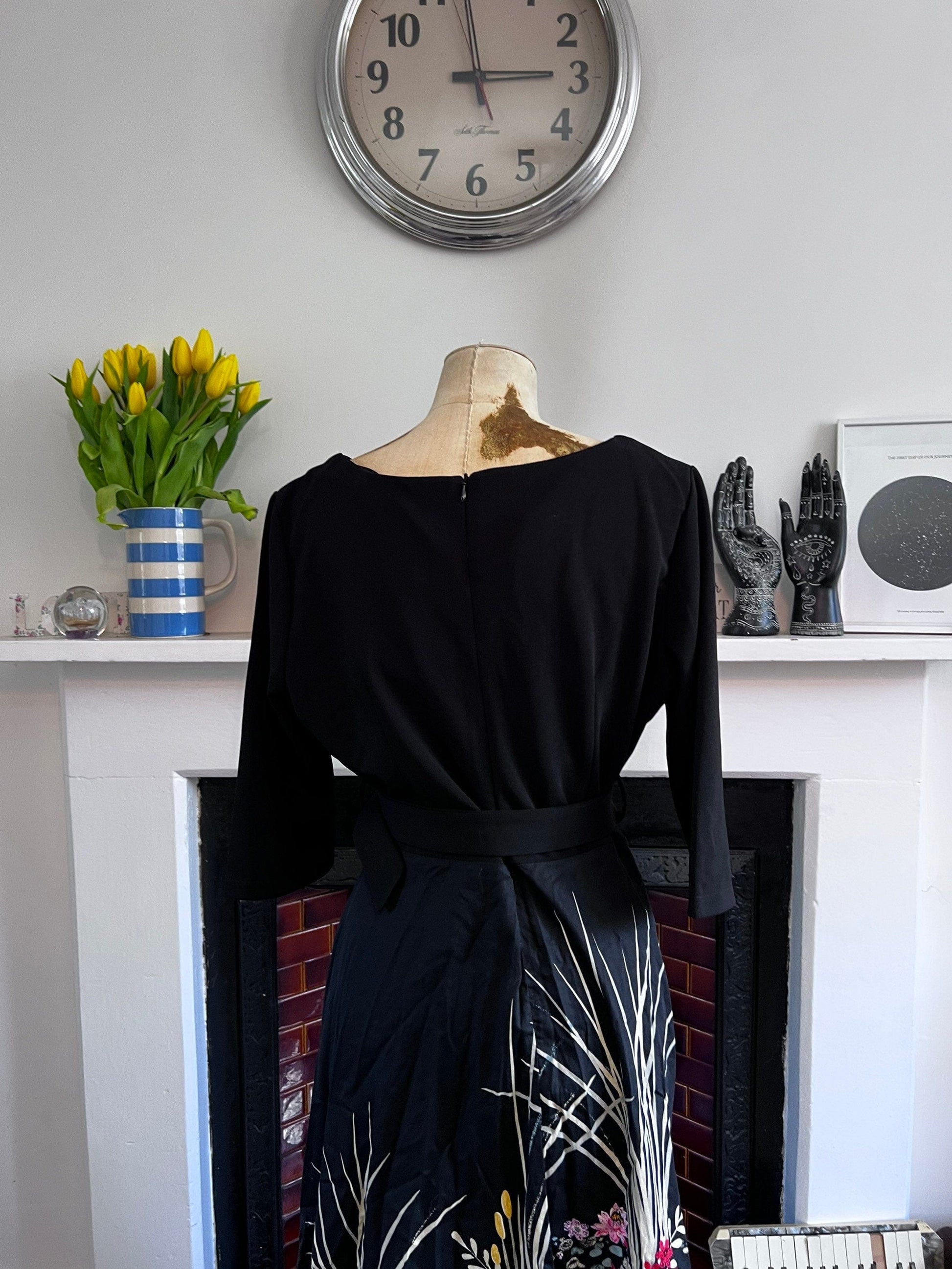 Vintage Swing Dress Black Dress Swing - Swan Pattern Skirt and 3/4 Sleeve top Y2K Repro Dress Vintage