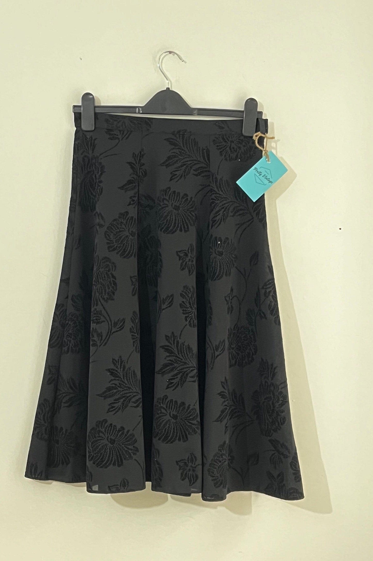 Vintage Swing skirt Midi Length Black floral sparkle pattern skirt UK Size 8