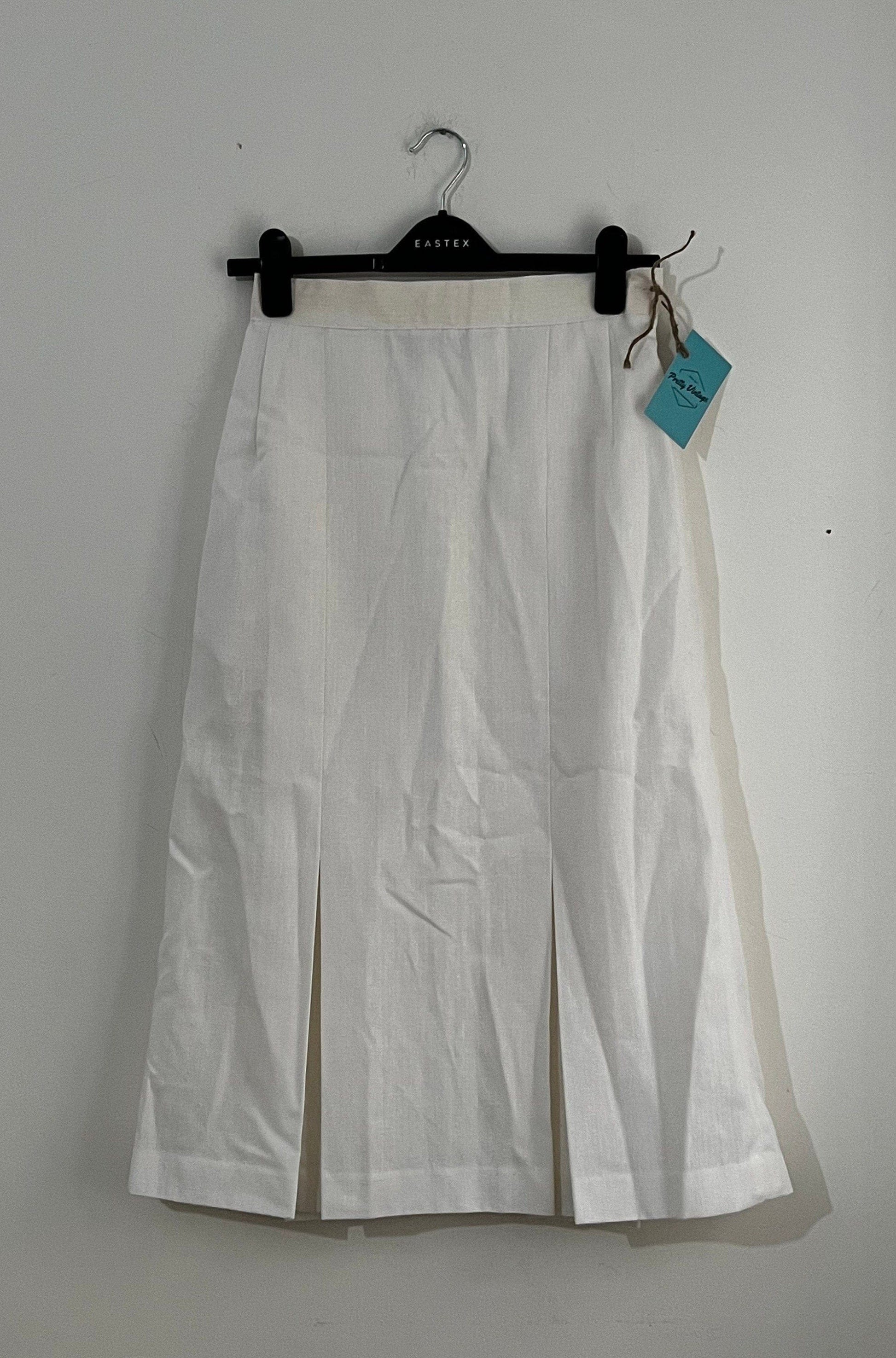 Vintage White box pleated Skirt - A Line Pleated - UK12 - Laird Porch