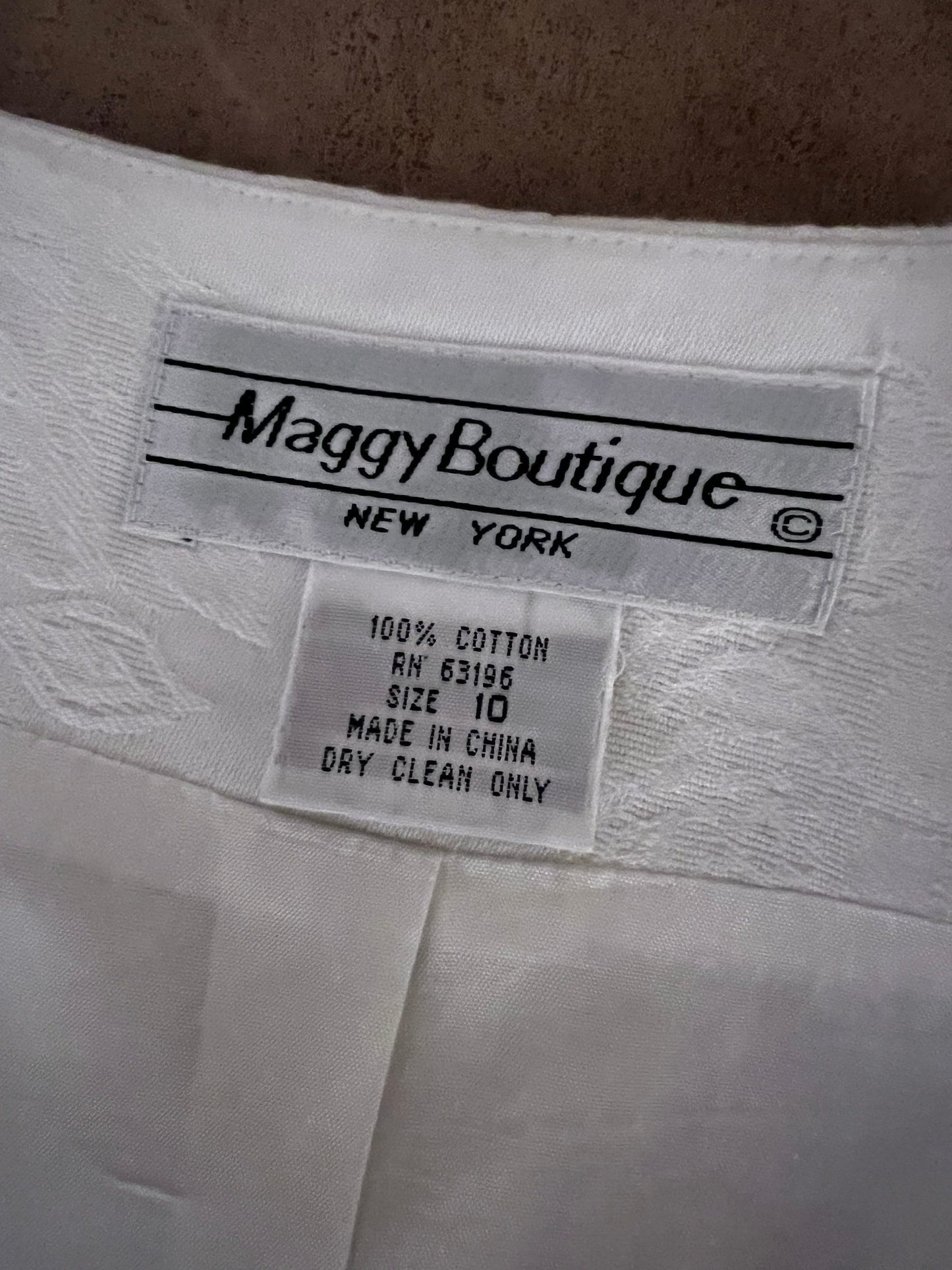 White Suit Brocade Vintage Suit 1980s Skirt Suit - Skirt and longline blazer Size 10 Cotton